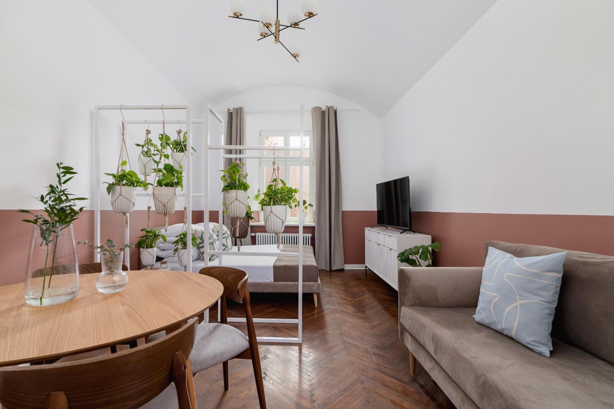 Apartment 2-bedroom - Rejtana 10 *
