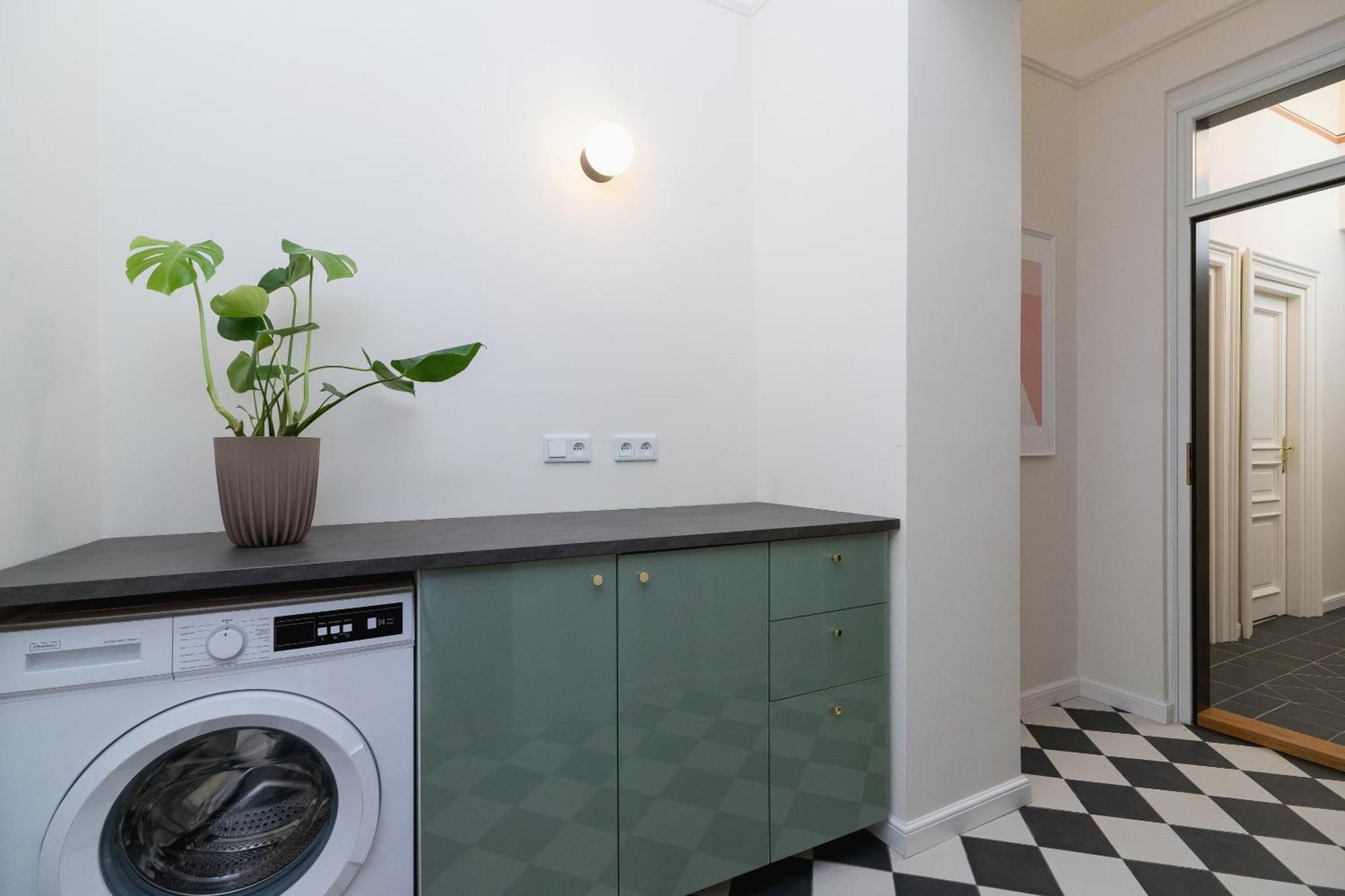 Apartment 3-bedroom - Rejtana 10