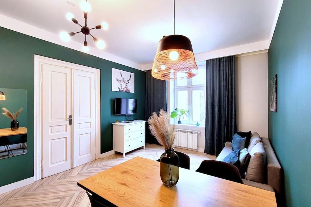 Wild & Huge Comfy 5 Min To Main Square Apartament Kraków