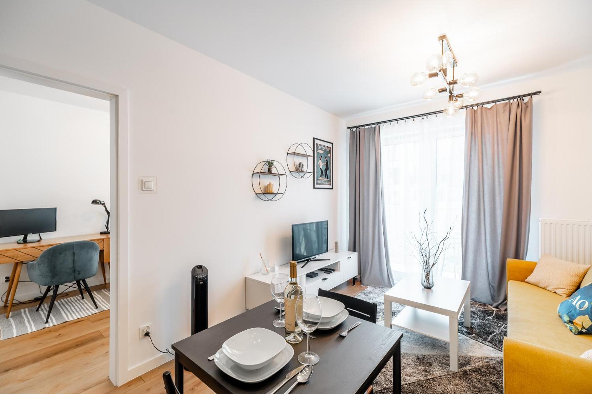 Bagry - Parking, Balcony, Workspace - By Rentujemy Apartment