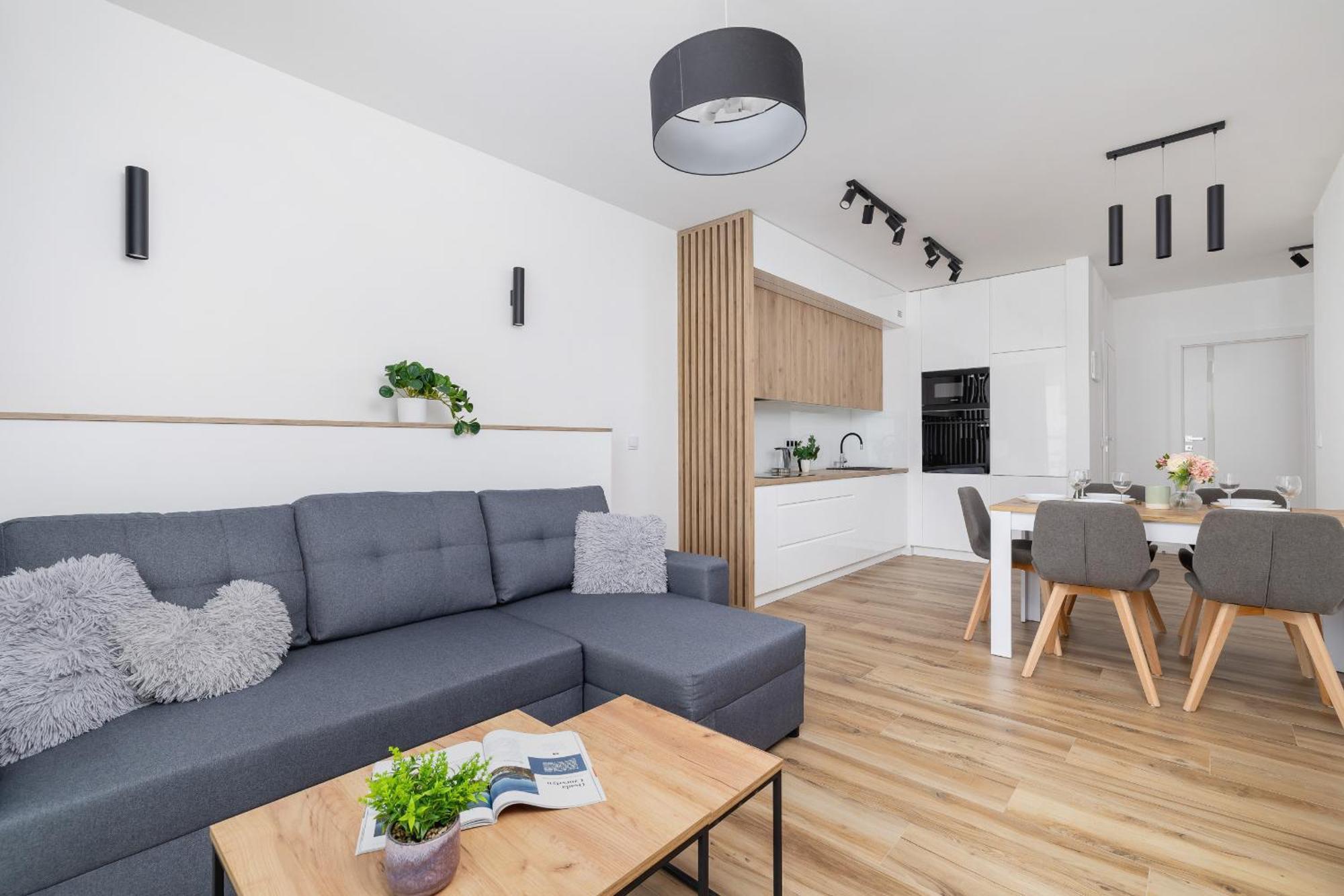 Apartment Nowoczesny Z Parkingiem Na Alei Pokoju W Krakowie By Renters Krakow