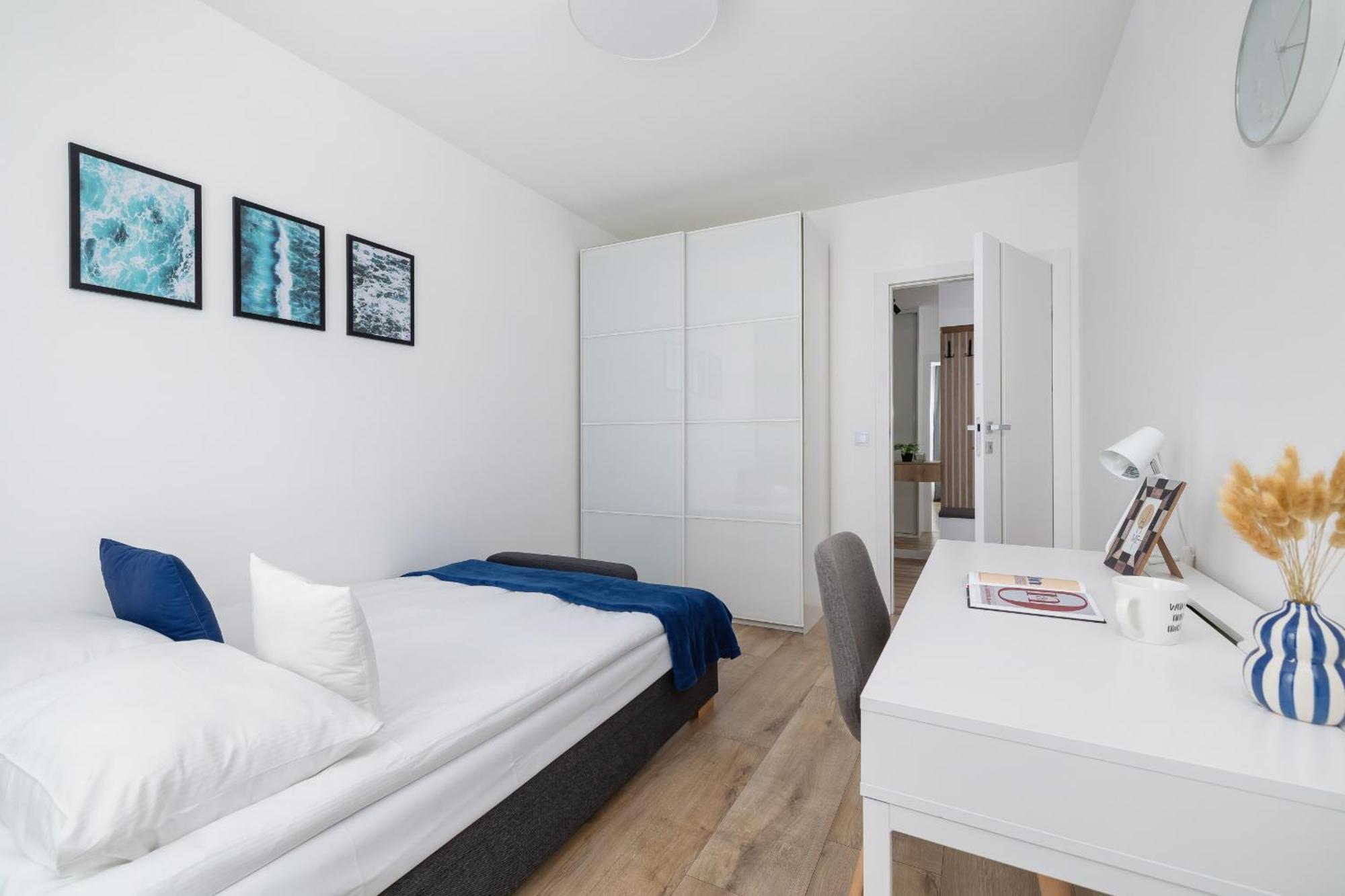 Apartment Nowoczesny Z Parkingiem Na Alei Pokoju W Krakowie By Renters *