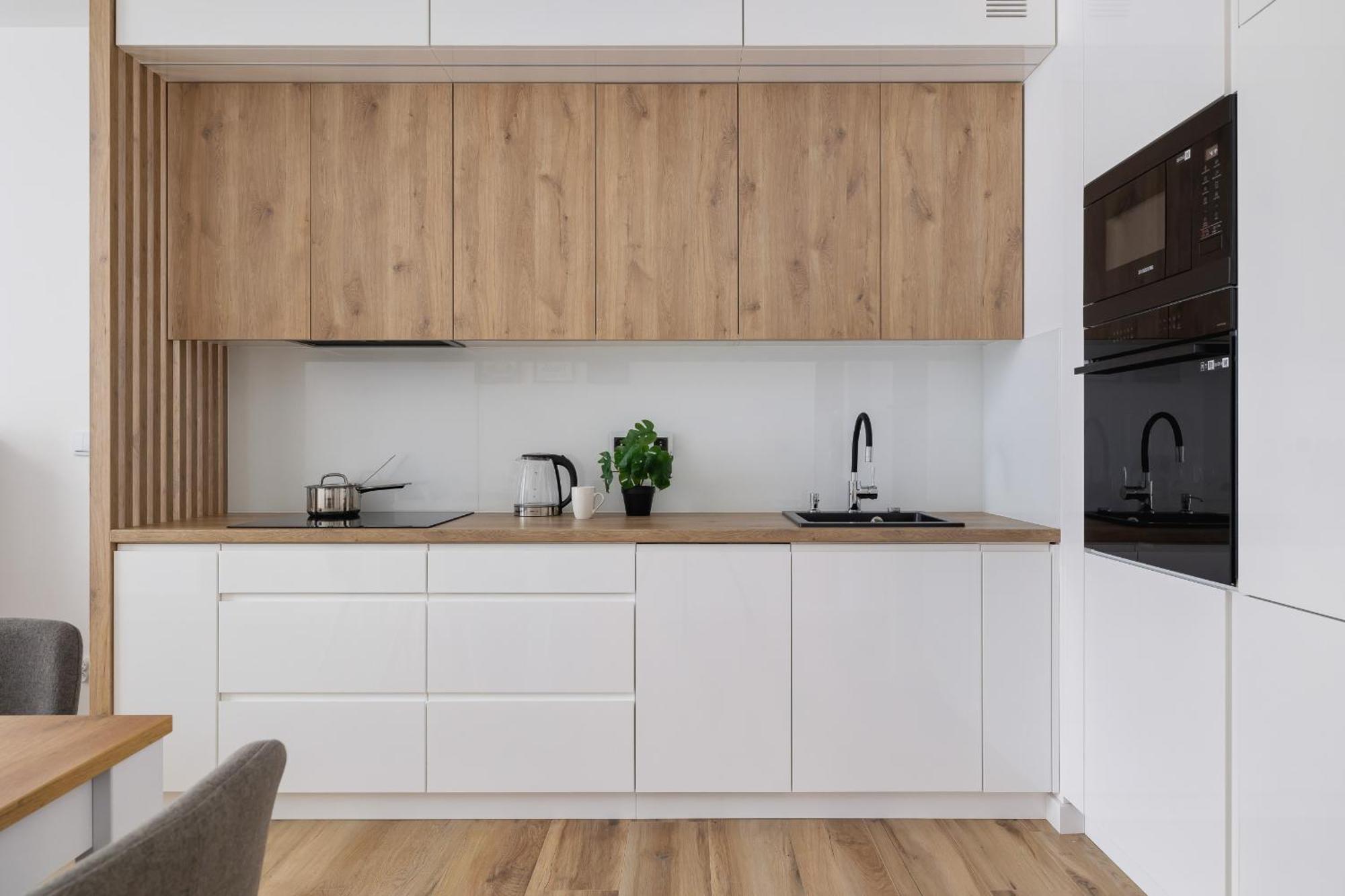Apartment Nowoczesny Z Parkingiem Na Alei Pokoju W Krakowie By Renters *