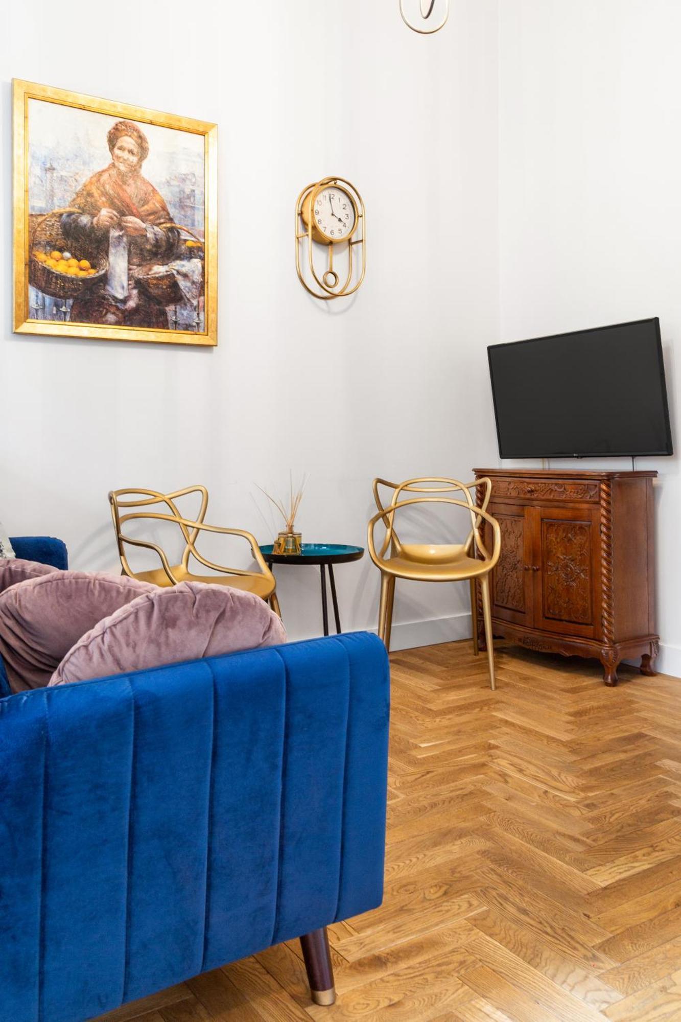 Househost Apartment: Lazarza Street Krakow