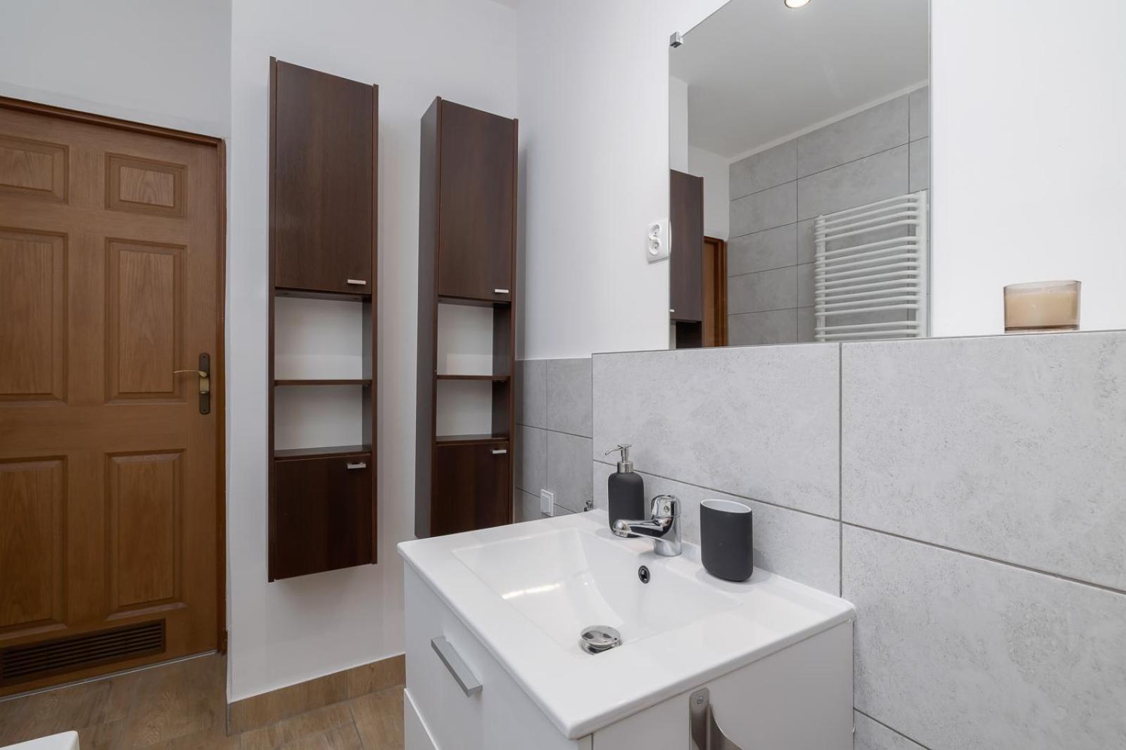 Apartament 4 Bedroom With A Balcony - Prochowa 1 *