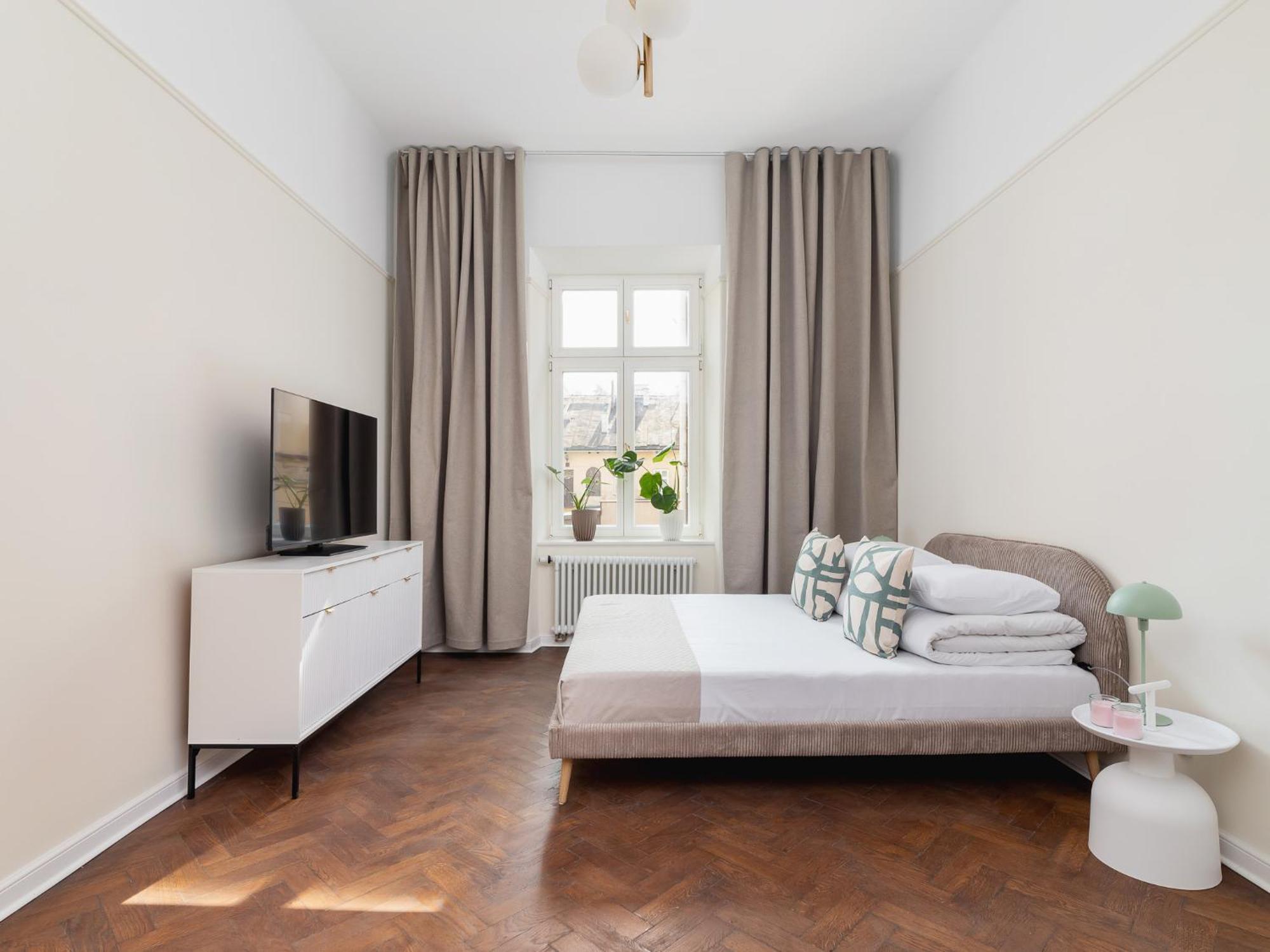 3 Bedroom - Rejtana 10 Apartament