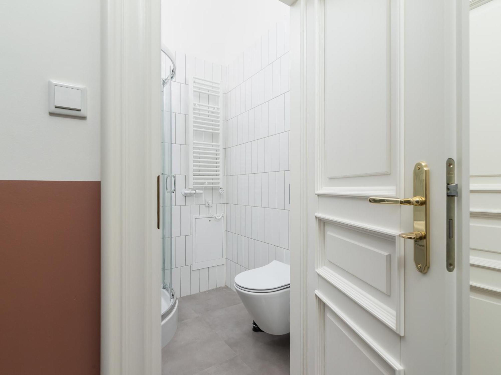 Apartment With Balcony - Rejtana 10 *