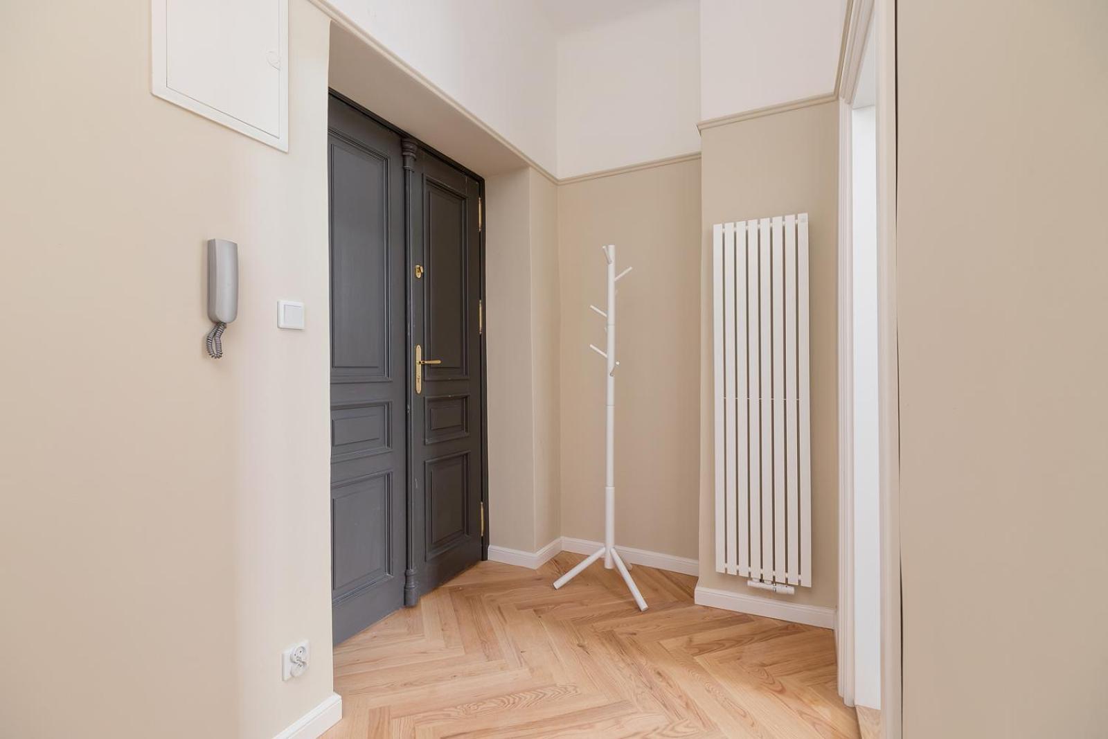2 - Bedroom - Rejtana 10 *