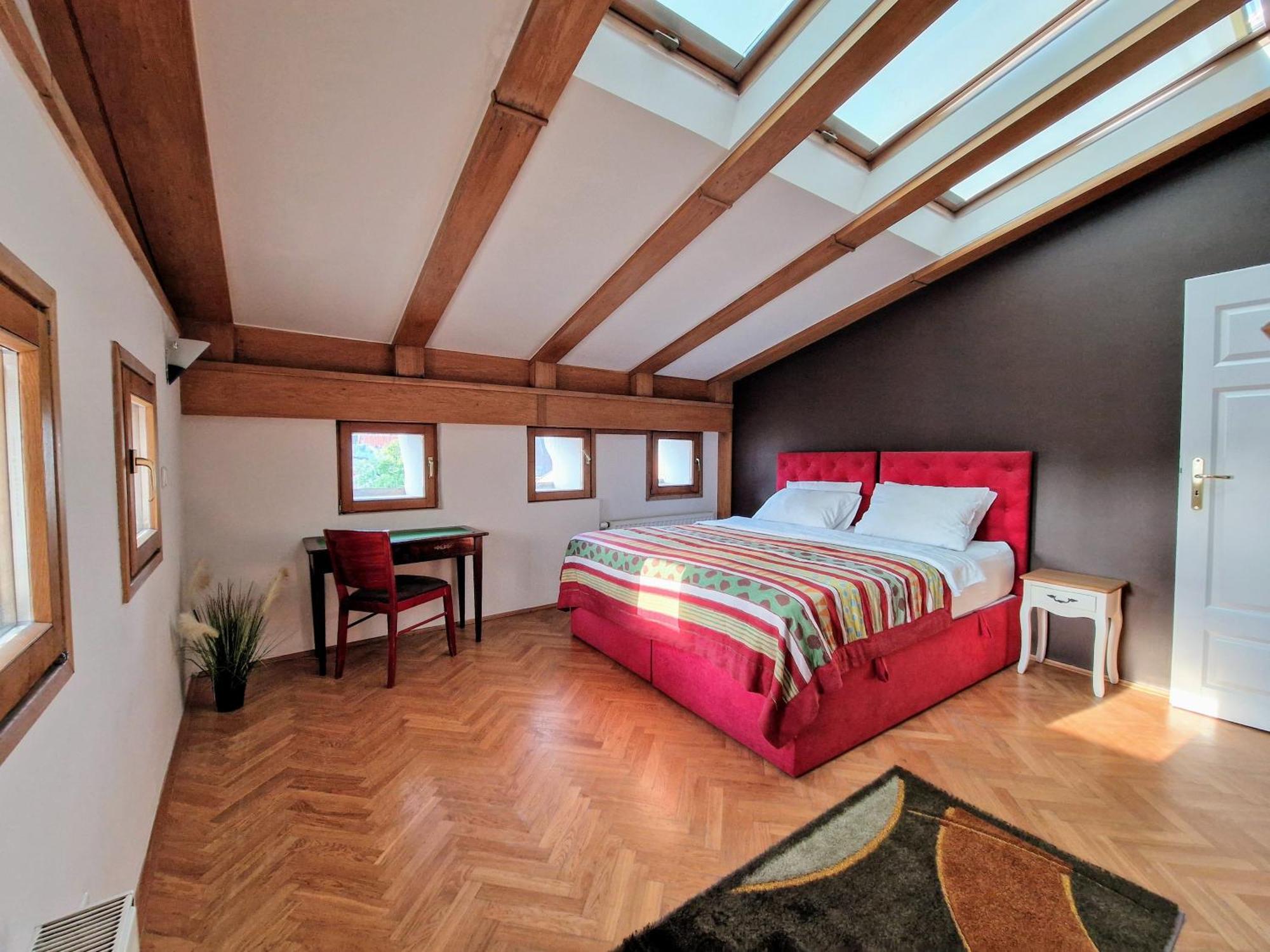 Otium Old Town Boutique *