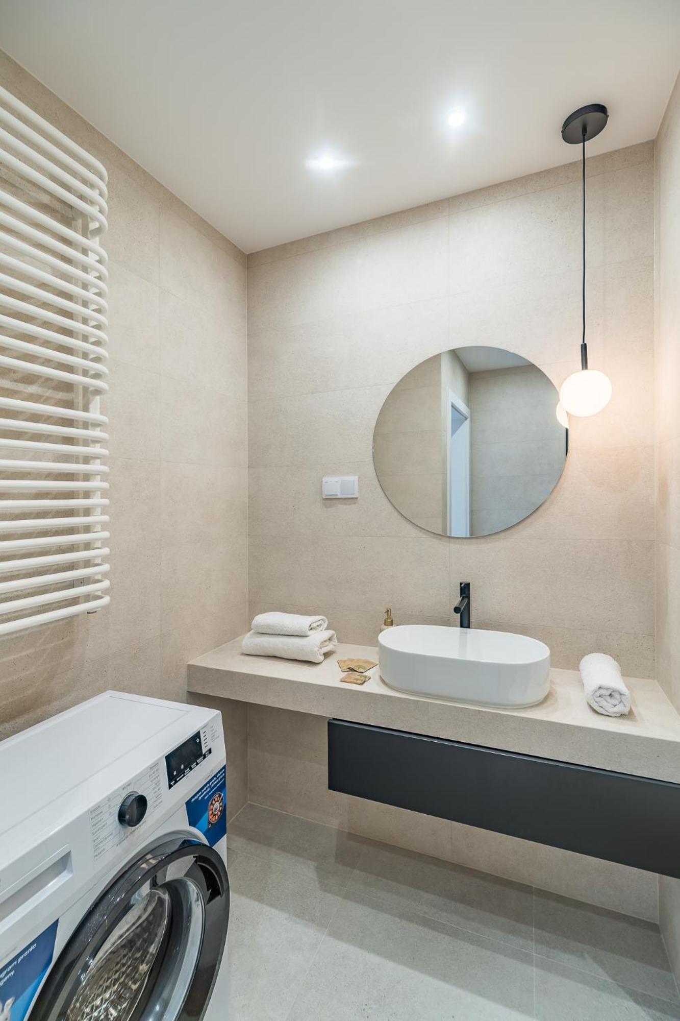 Apartment Grzegorzki - Balcony, Ac, Shops&tram Nearby - By Rentujemy Krakow