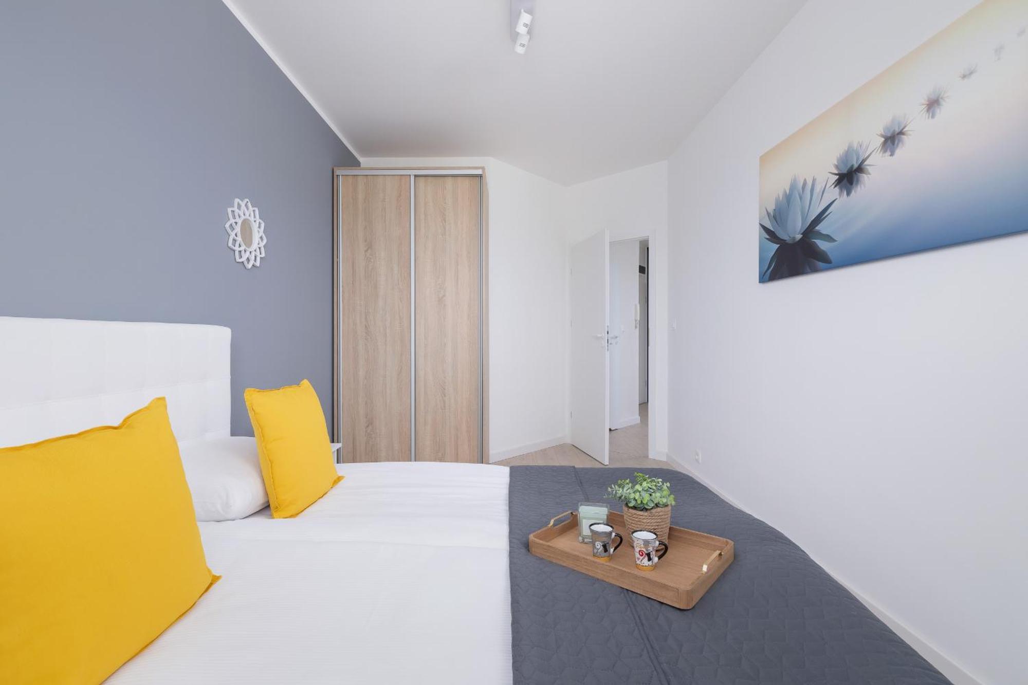 Apartment Rodzinny Z 2 Sypialniami & Klimatyzacja By Renters *
