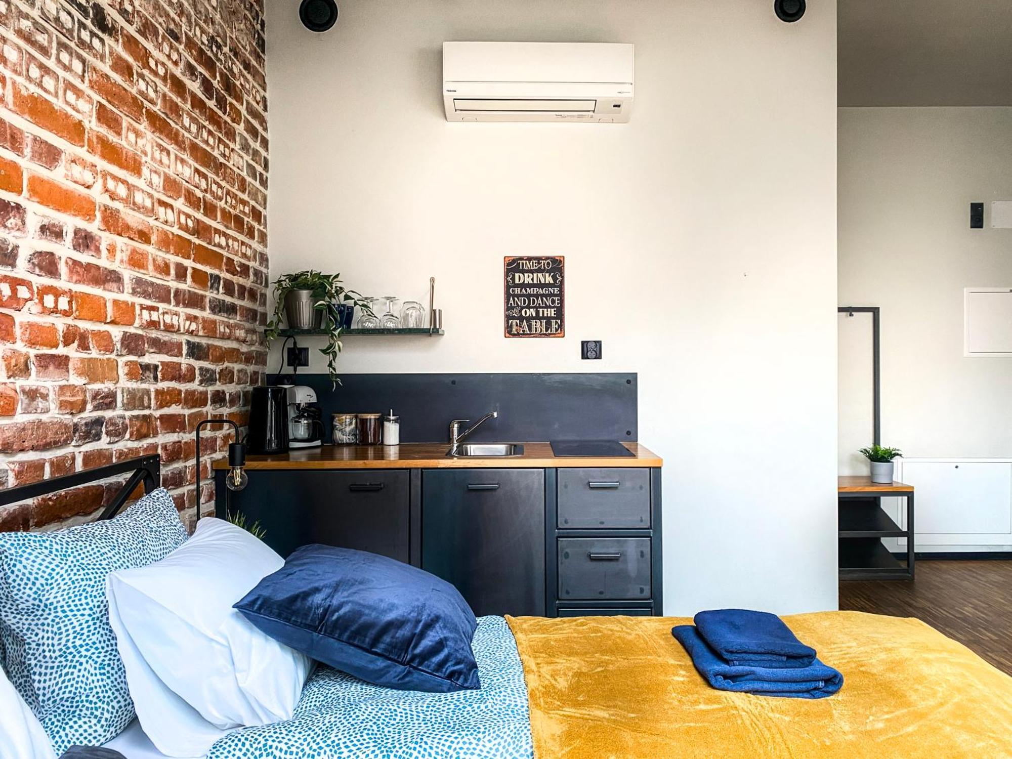 Cozy With Ac For Couples - Old Town Appartement *