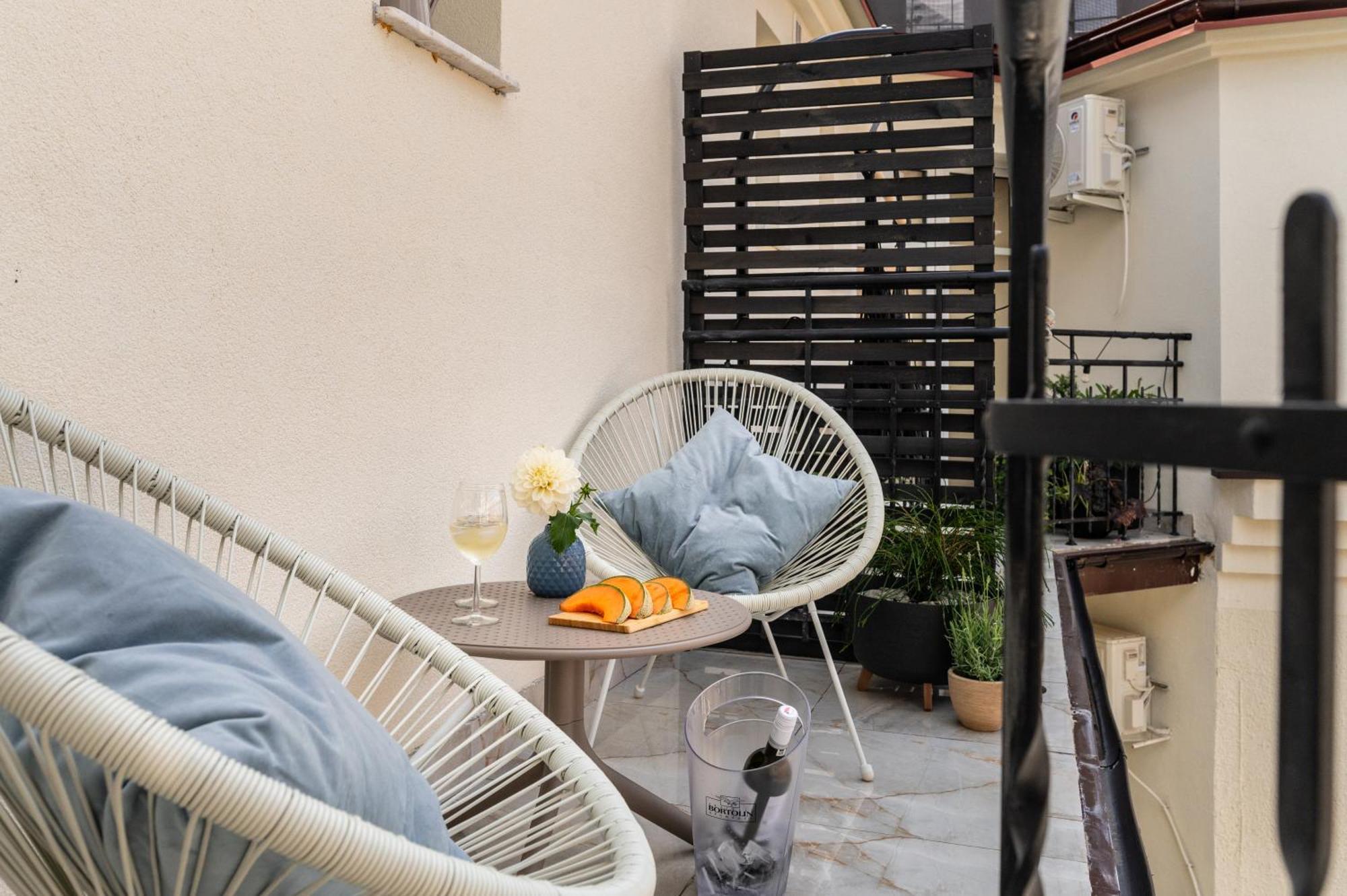 Apartment Rooftop Wawel View With Jacuzzi L Luxury
