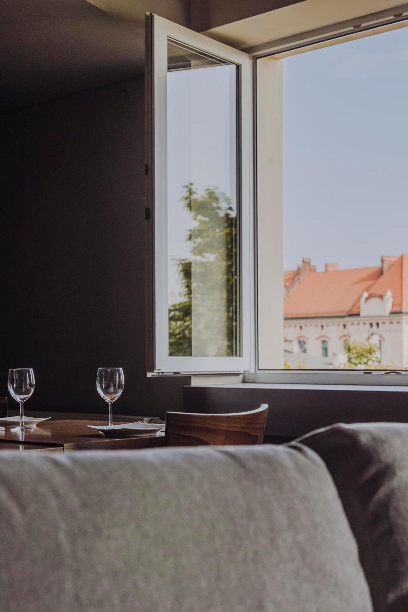 Saw! - Studencka Apartment *