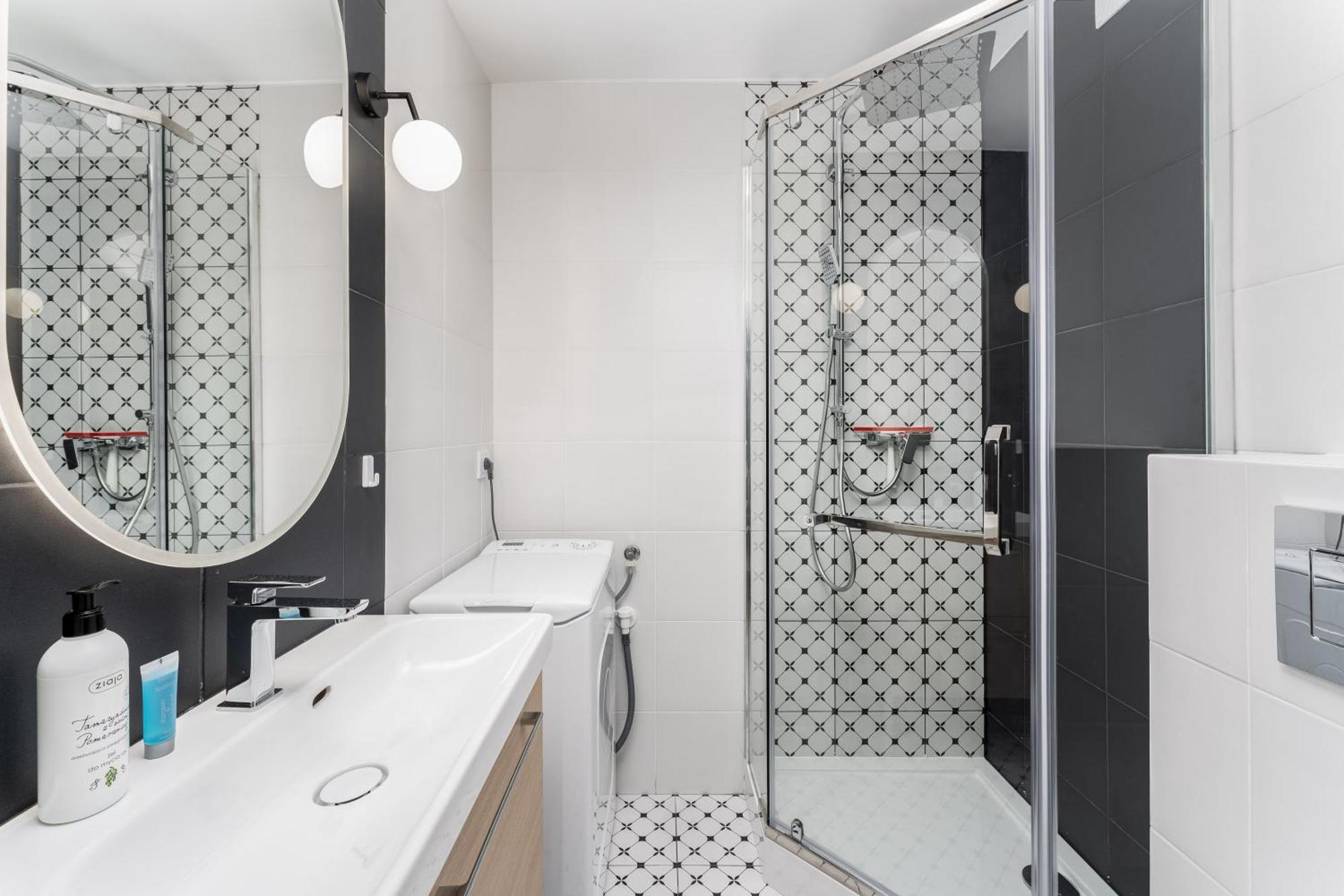 Old Town Modern Apartment