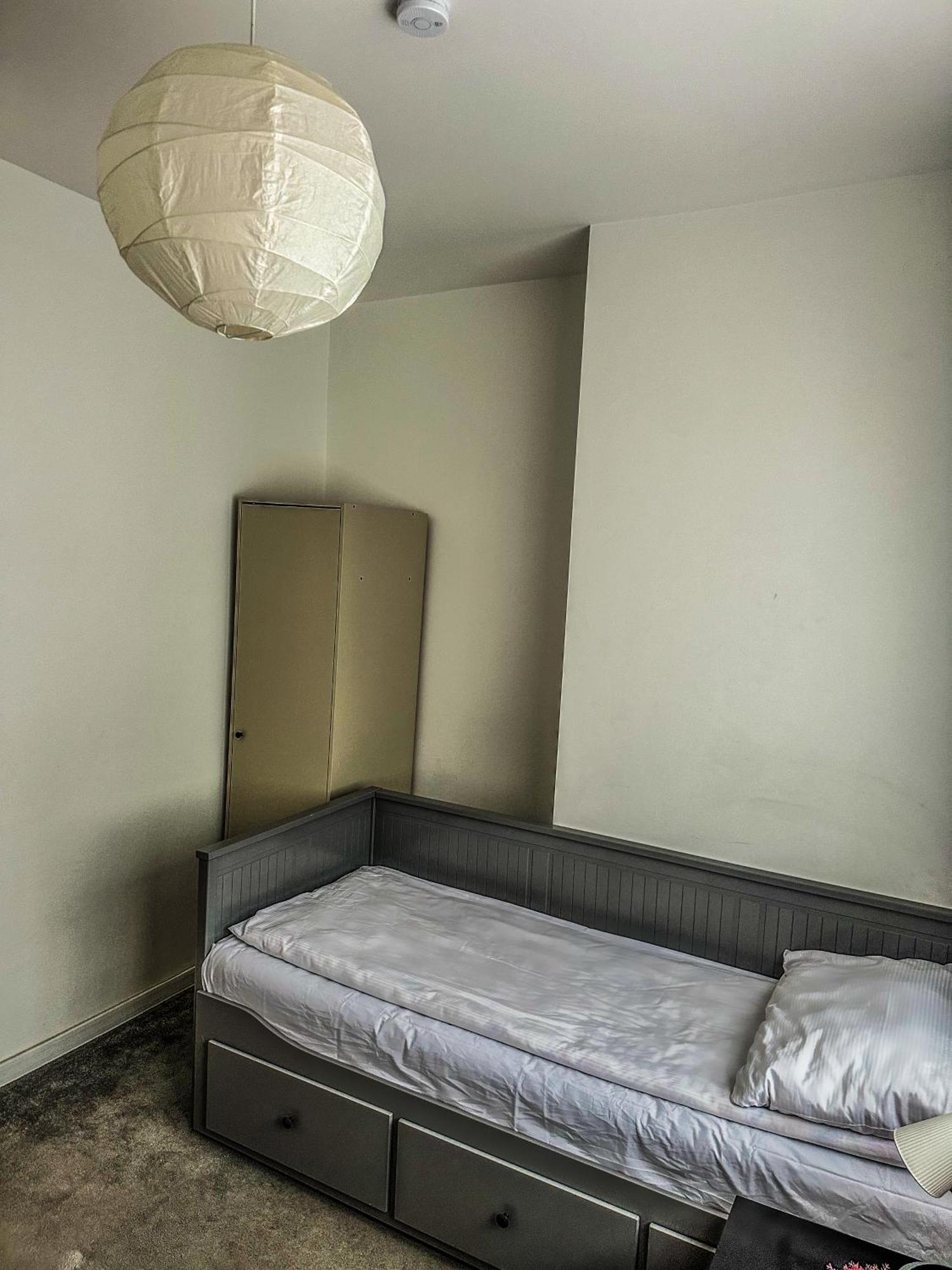 Hostel Demi *