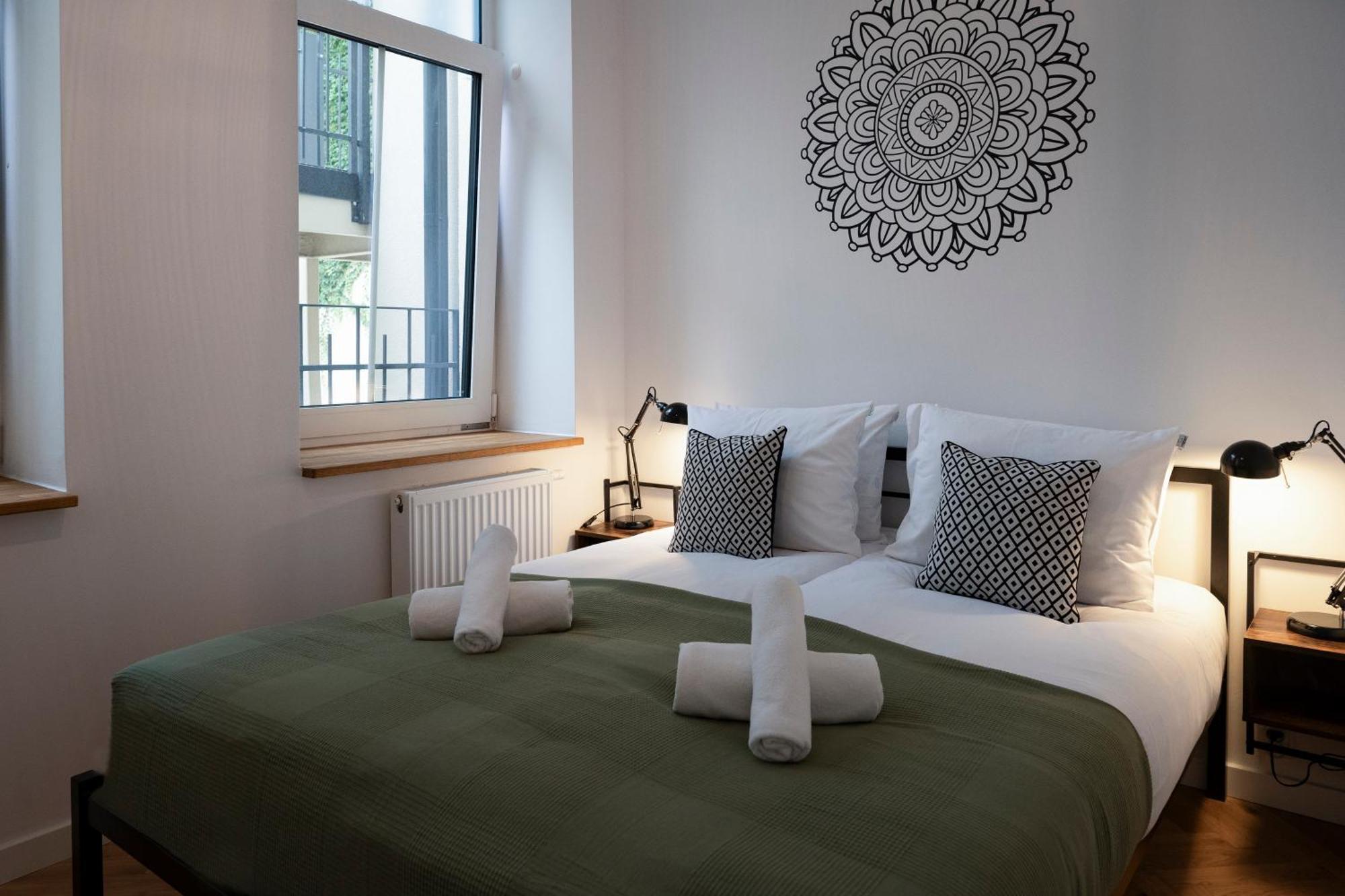 Apartment Tyzenhauz Siemiradzkiego Street Krakow