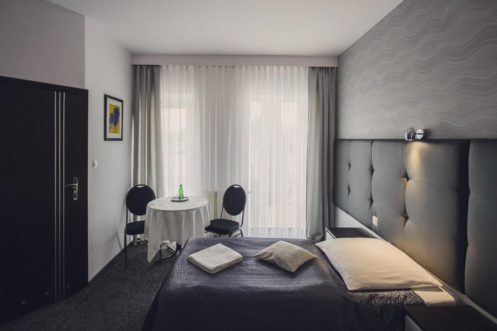 Hotel Junior 3*