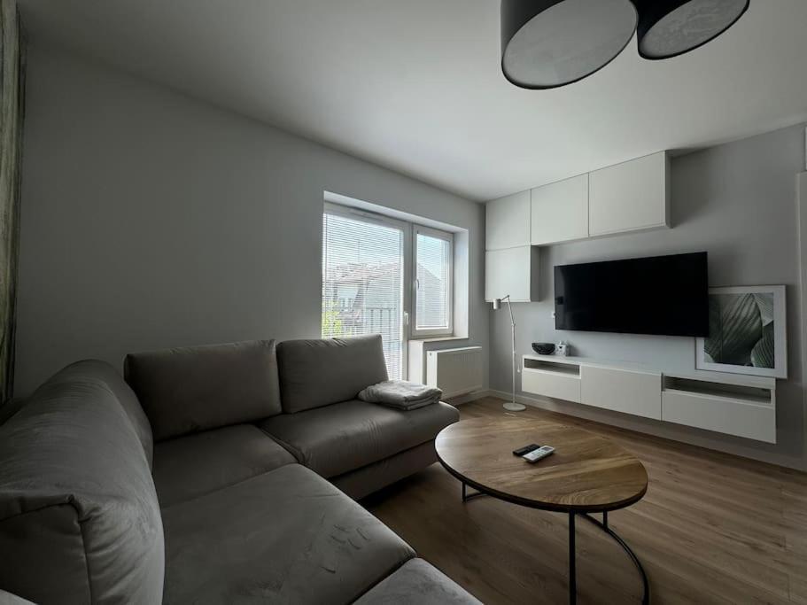 Luxuriously Decorated In A Calm District Of Apartment Krakow