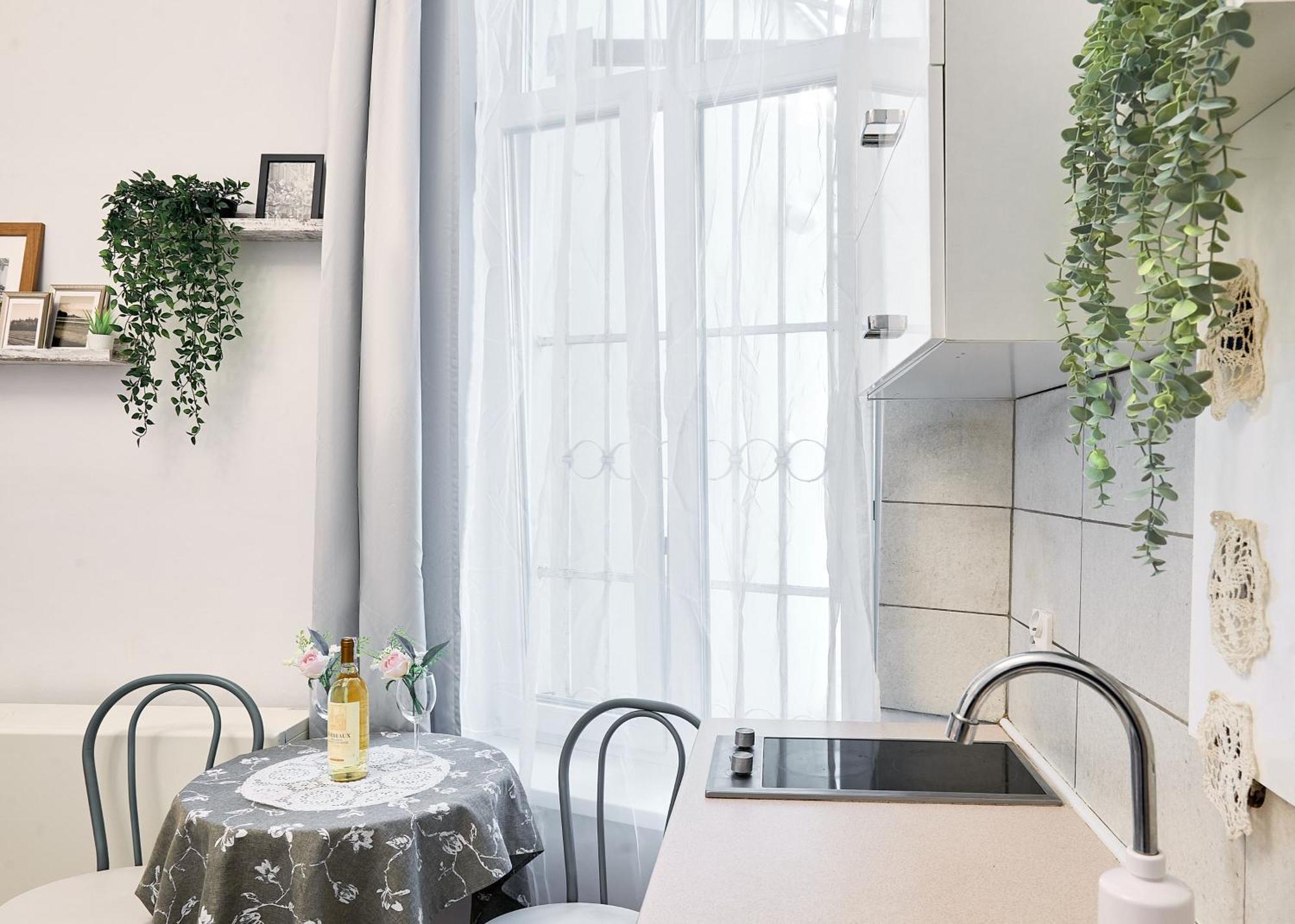 On Miodowa Apartment