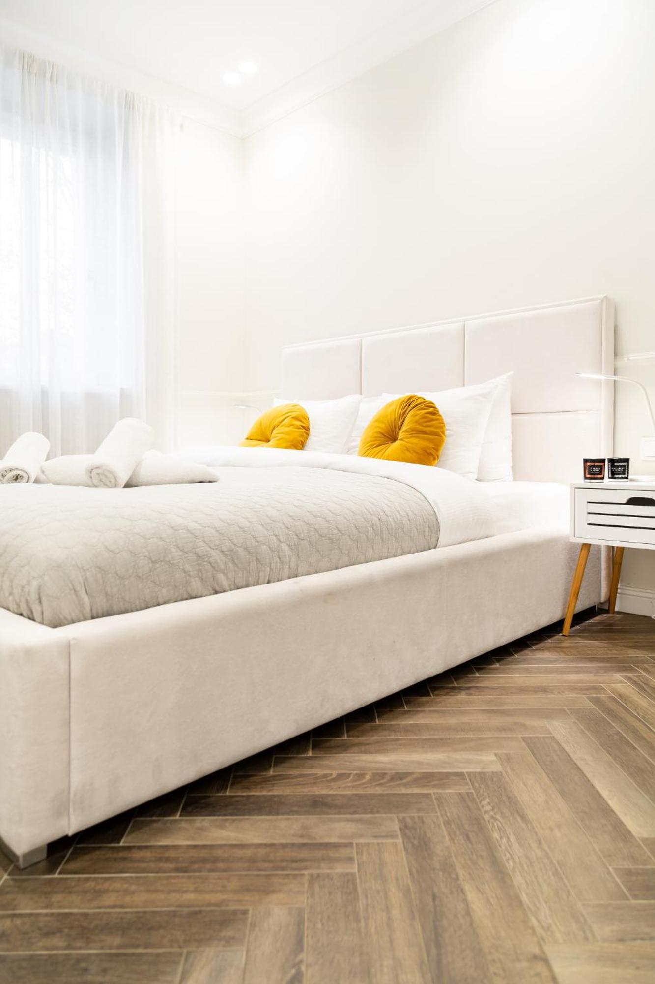 Househost : Sarego Street * Kraków