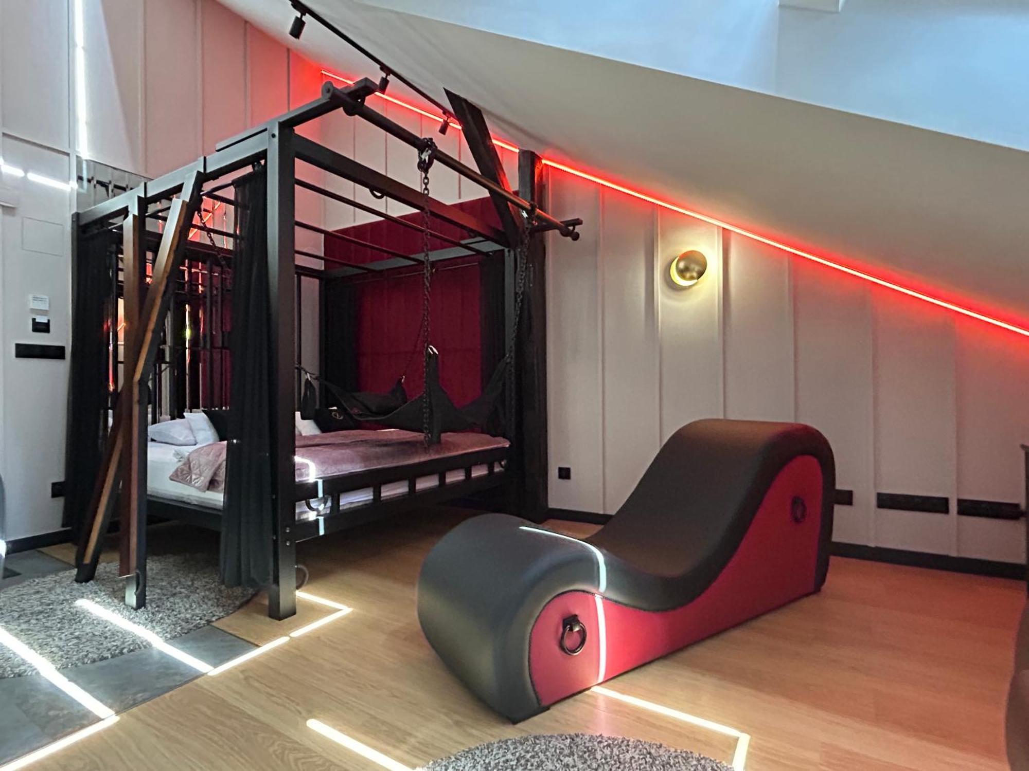 Exclusive Bdsm - Adults Only Apartament *