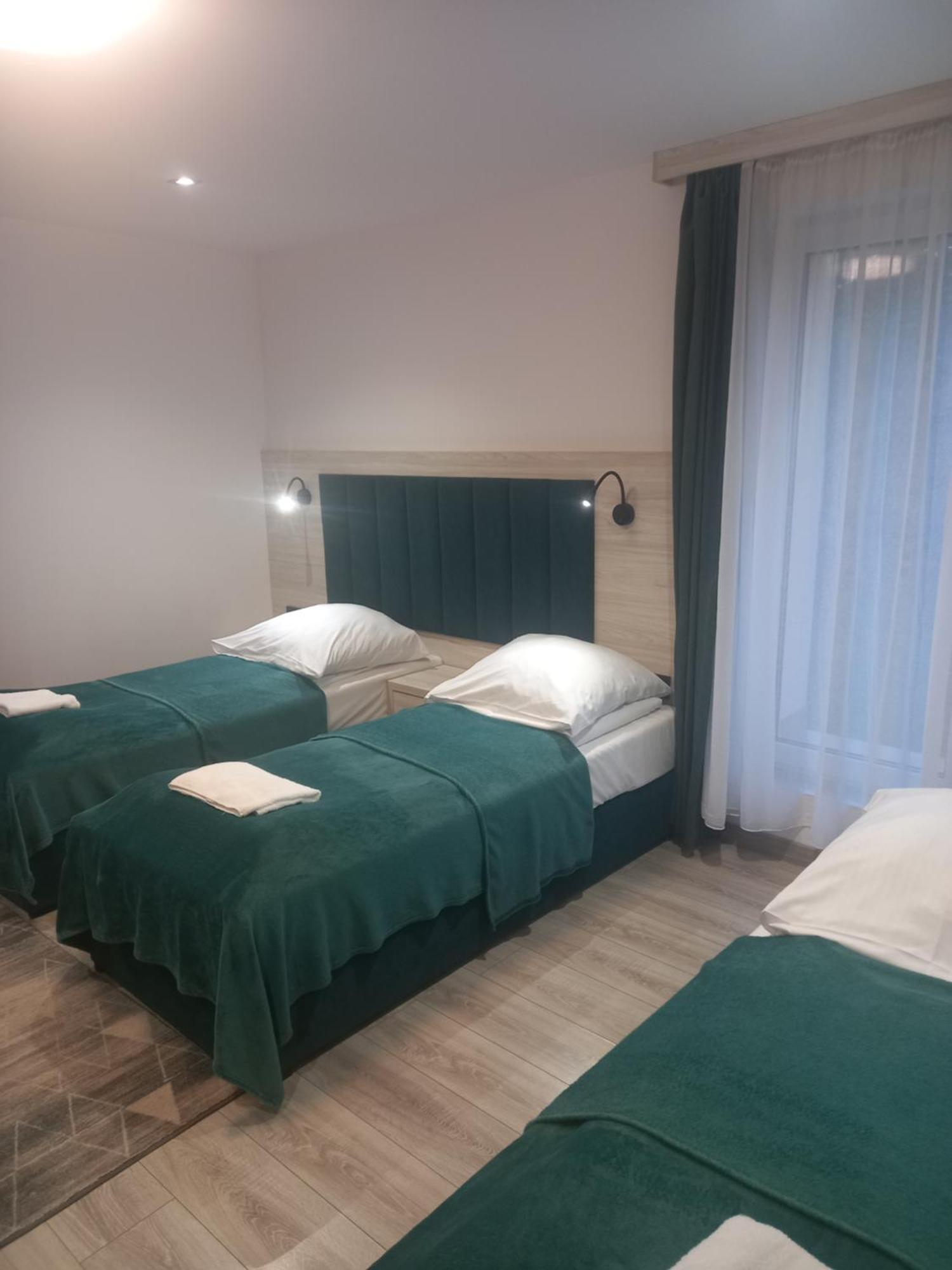 Homestay Komfortowe Przy Szymonowica W Krakowie *