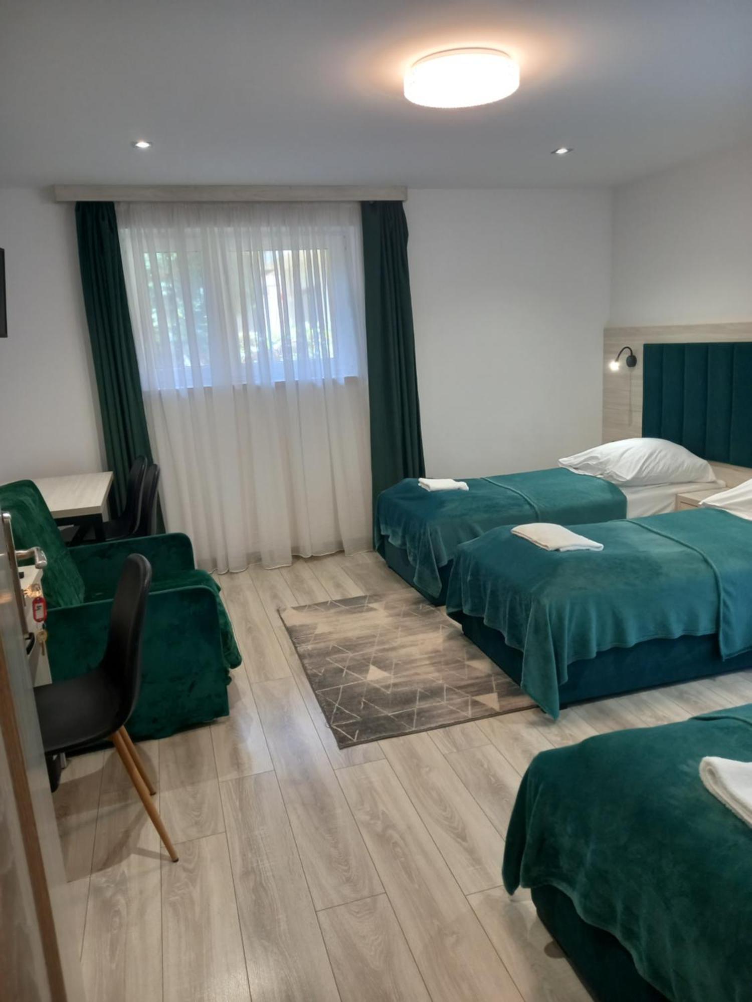 Komfortowe Przy Szymonowica W Krakowie Homestay Krakow