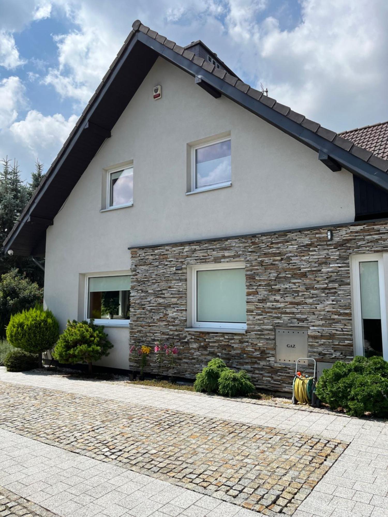 Villa Dom Z Ogrodem W Krakowie