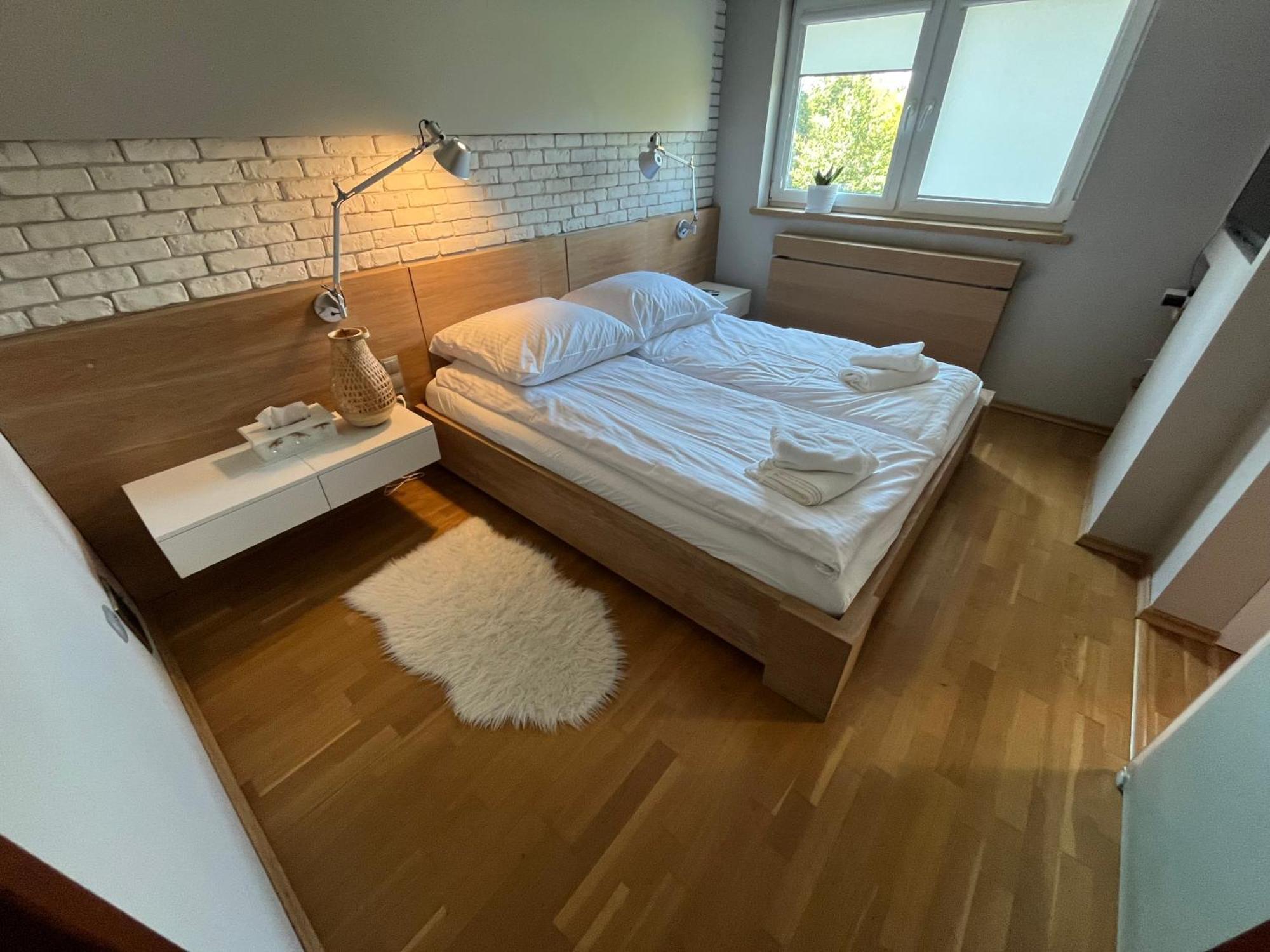 Dom Z Ogrodem W Krakowie Villa Krakau