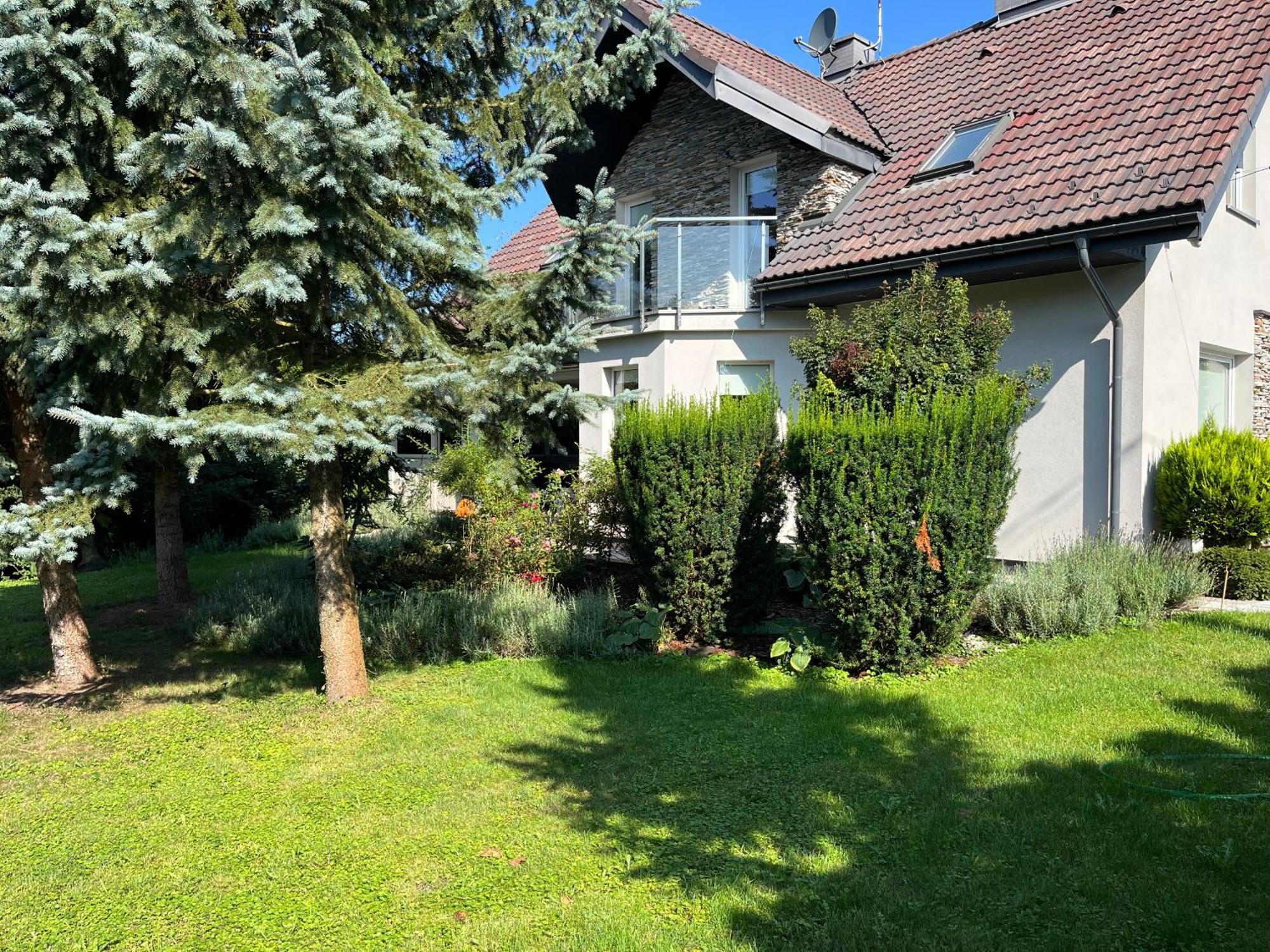 Villa Dom Z Ogrodem W Krakowie *