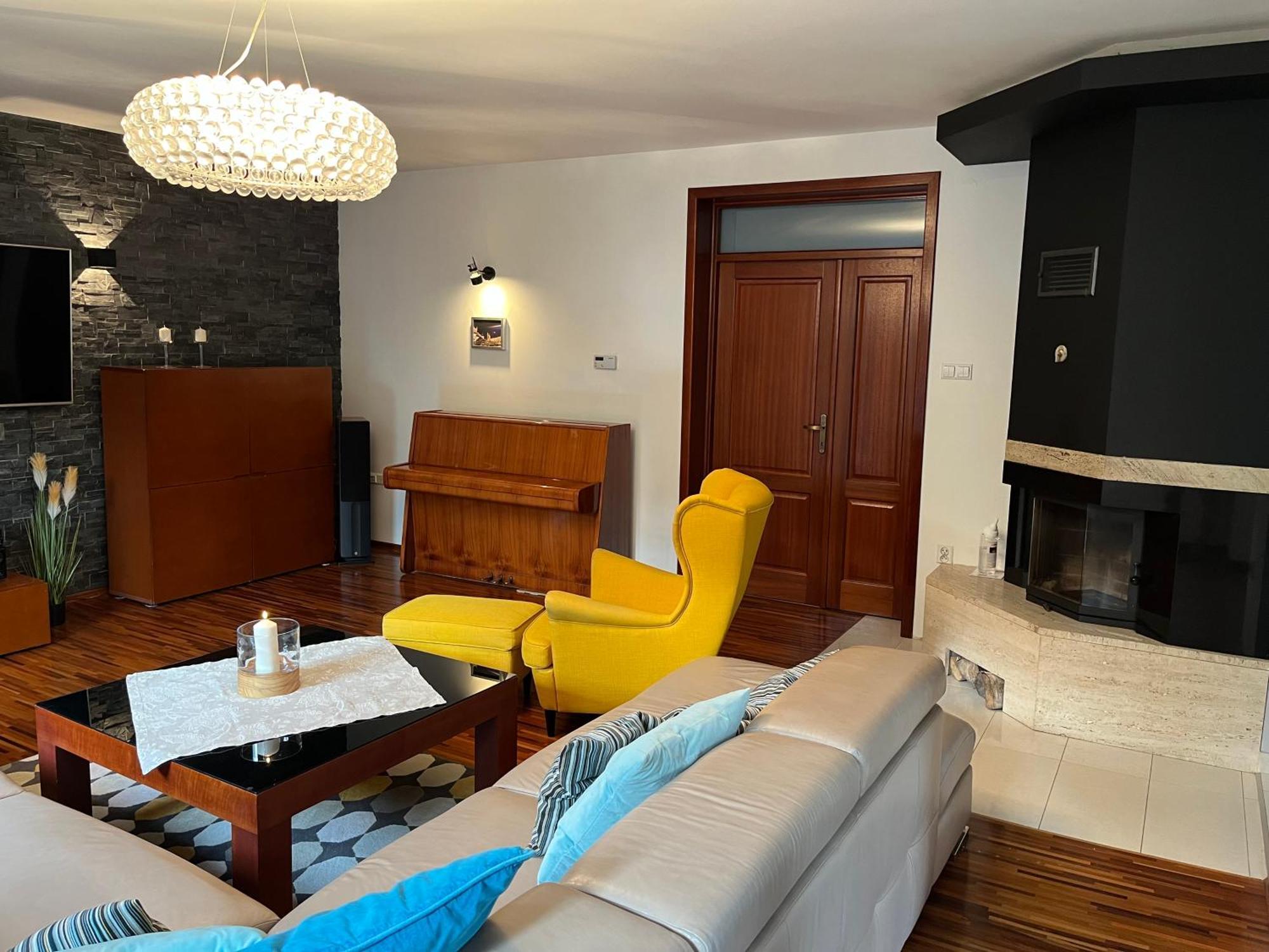 Villa Dom Z Ogrodem W Krakowie Krakau
