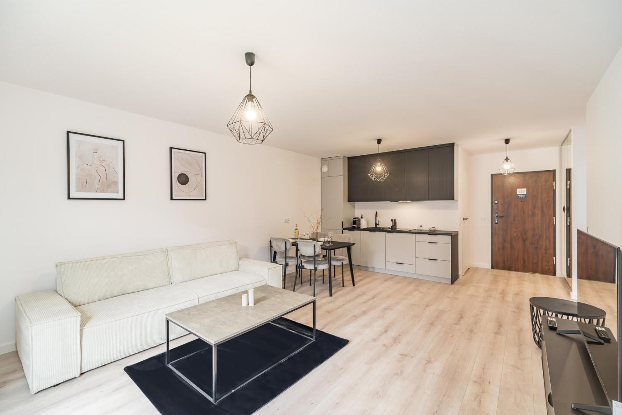 Grzegorzki - Balcony, Ac, Shops&tram Nearby - By Rentujemy Apartment Krakow