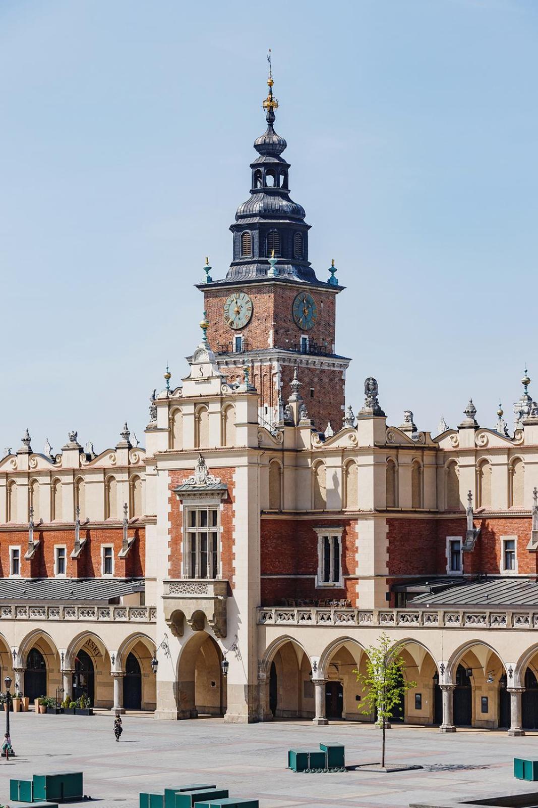 Main Square - Plac Mariacki 1 *