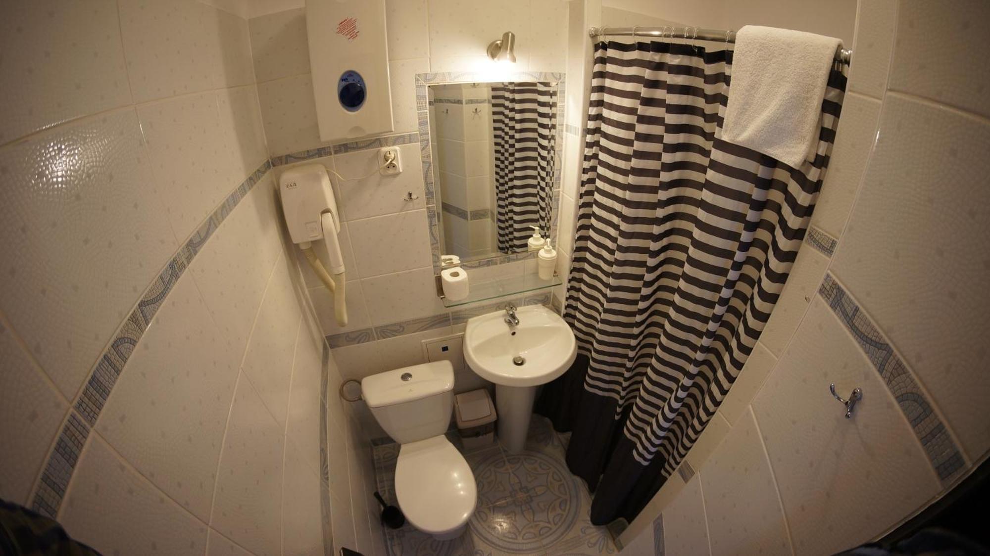 Metropolitan Aparthotel 3*