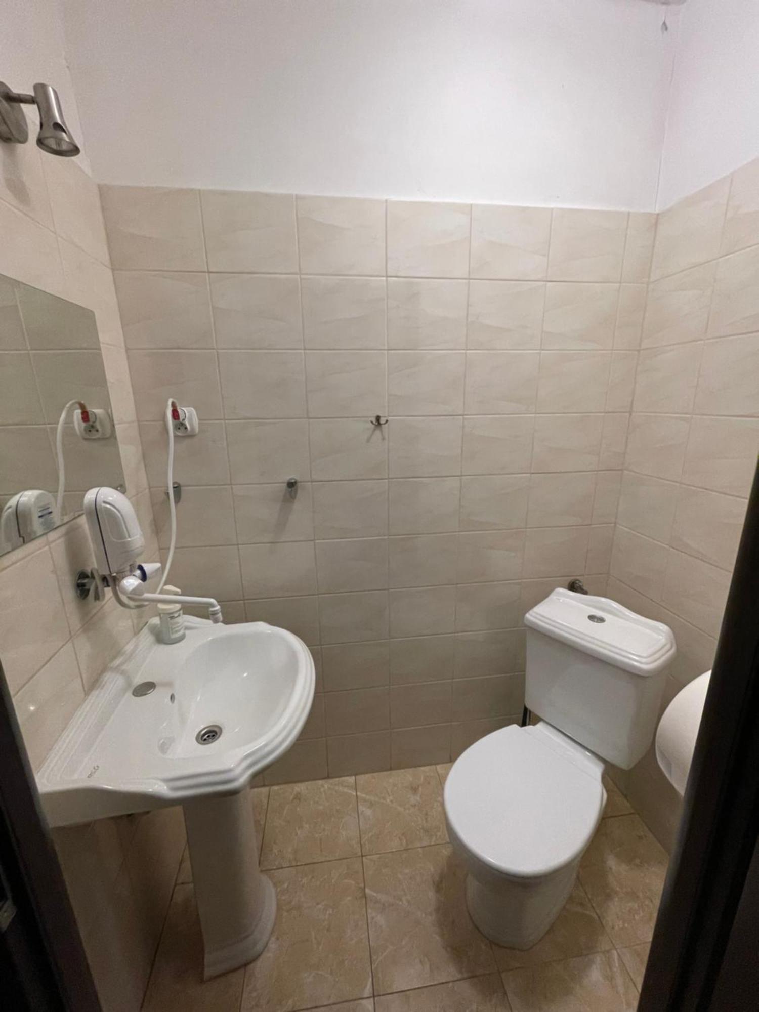 Metropolitan 3*