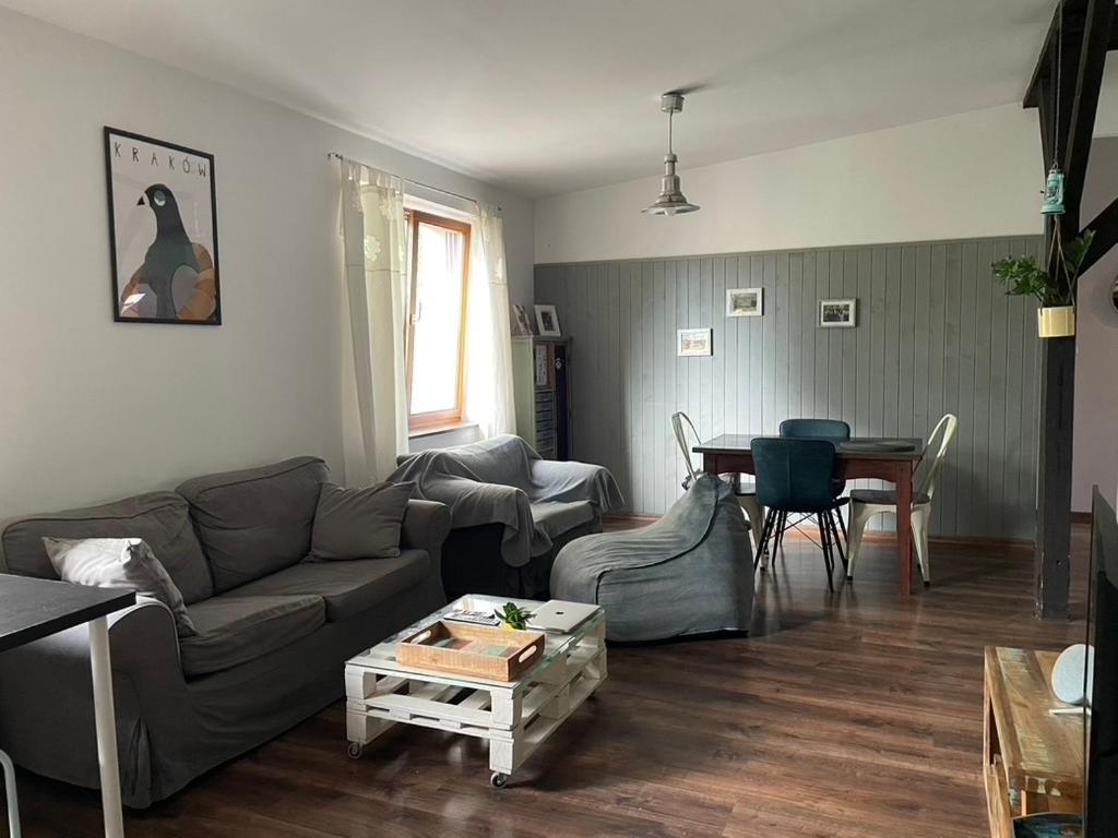 Piekny,duzy Loft 80 Metrow Blisko Centrum Apartamento