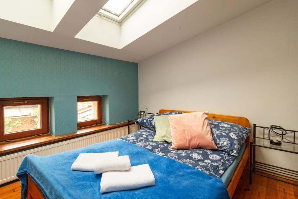 Pauza 3 Bedroom Apartment! Old Town Apartment *