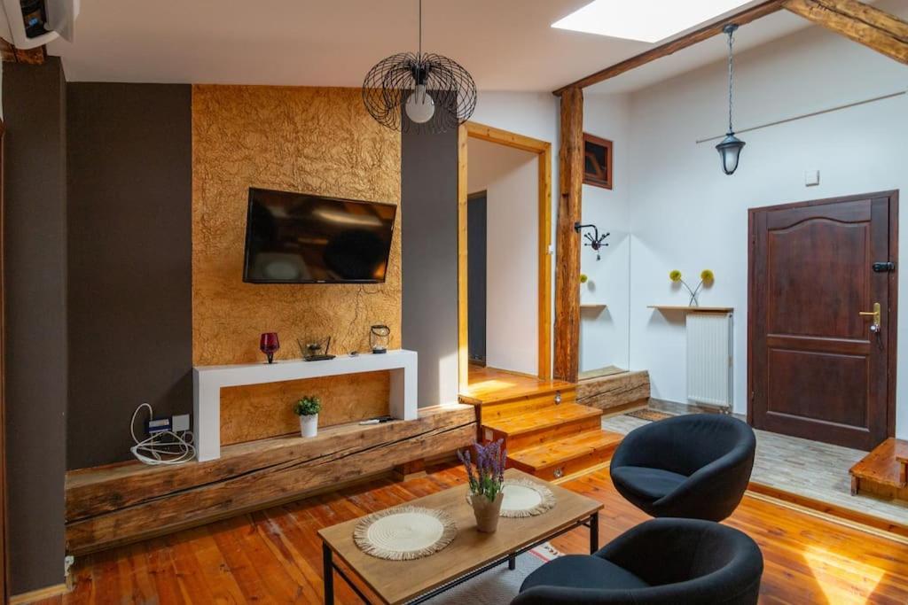 Pauza 3 Bedroom Apartment! Old Town Apartment Krakow