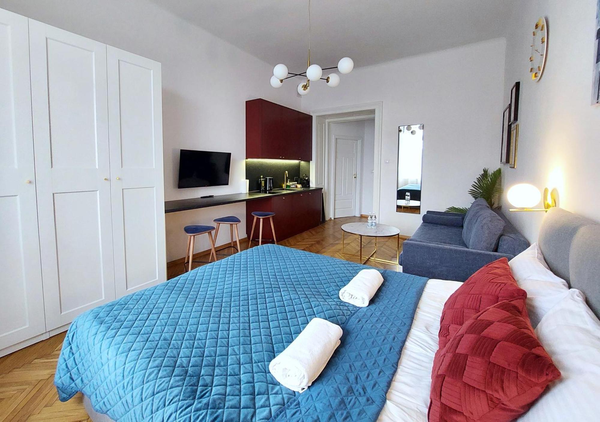 Unique Style Old Town - 25 Min From The Airport - By Homelike Appartement *