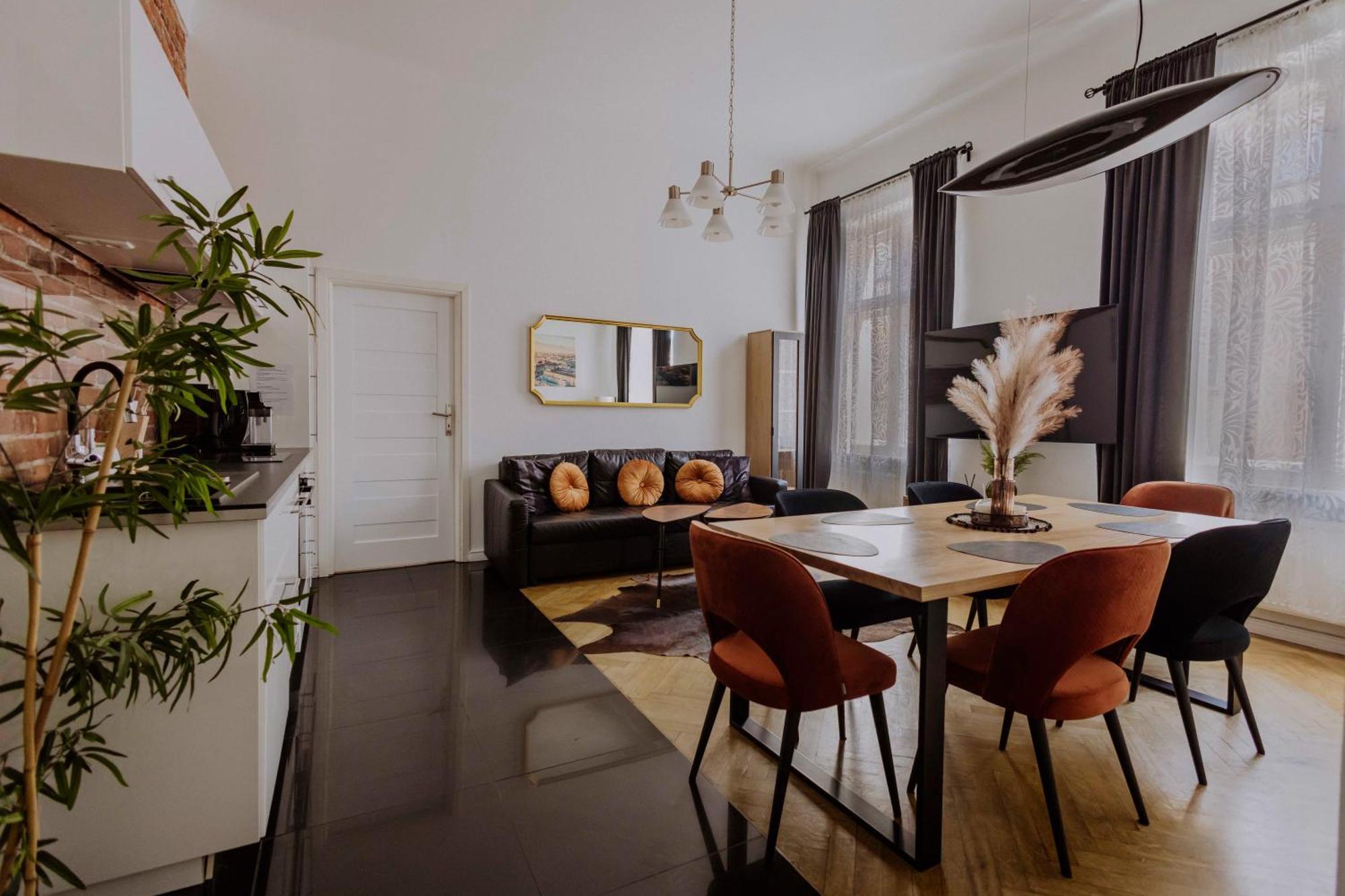 Appartement Golden Pearl - Main Square, 100 Sqm, 4 *