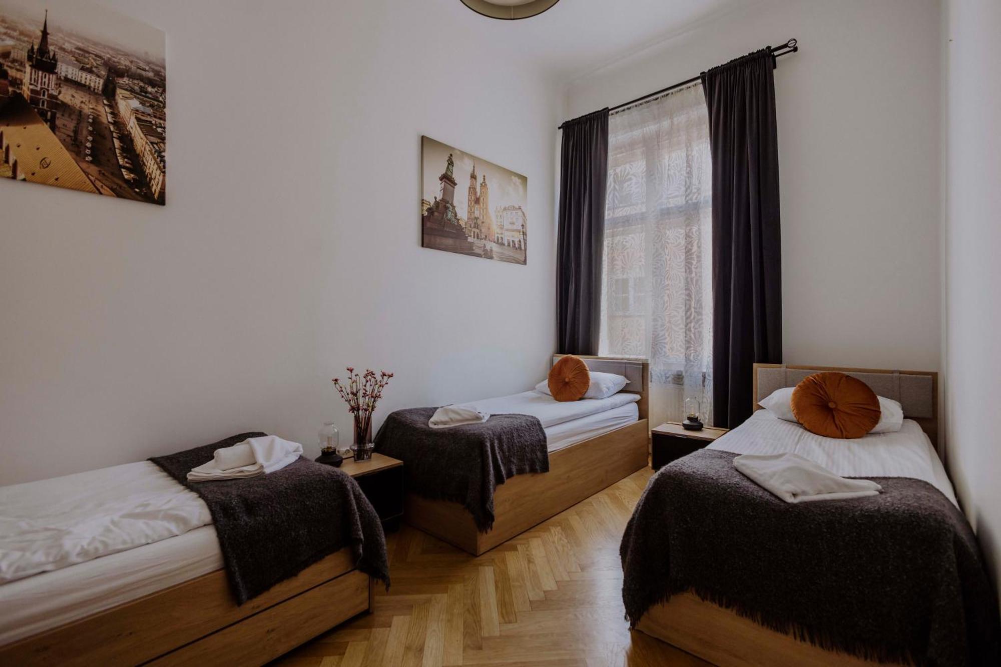 Apartment Golden Pearl - Main Square, 100 Sqm, 4 Krakow