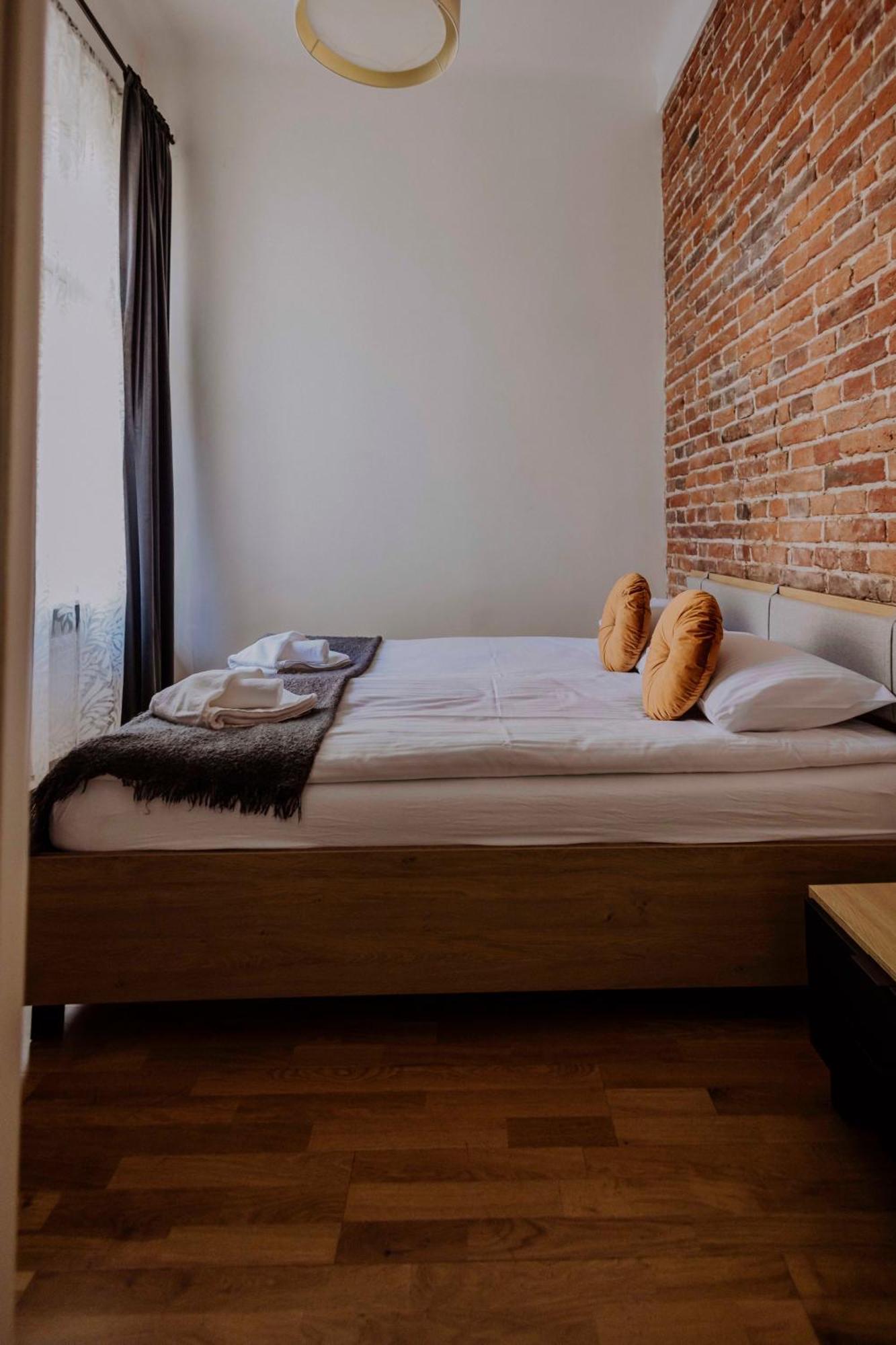 Golden Pearl - Main Square, 100 Sqm, 4 *