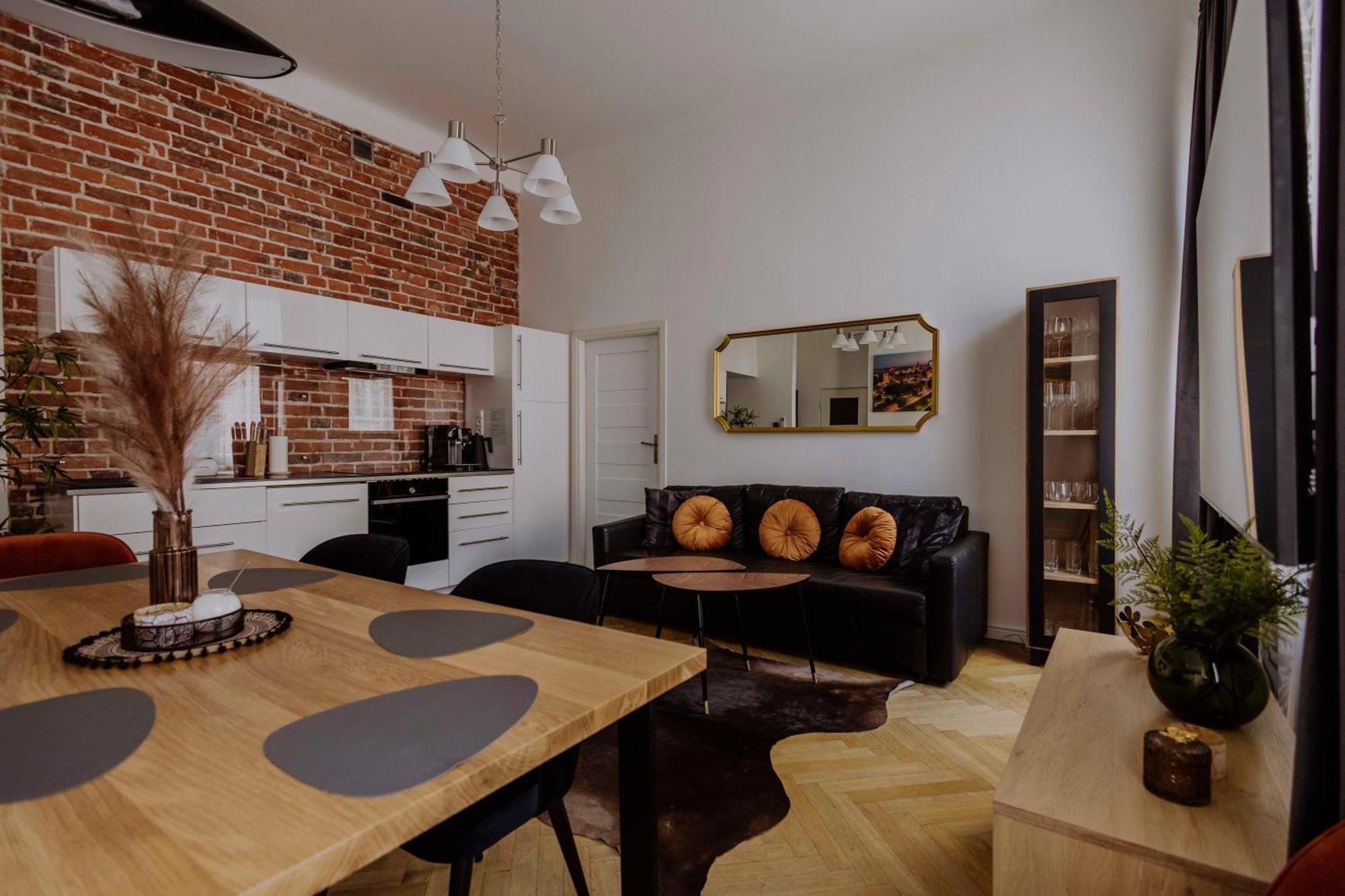 Golden Pearl - Main Square, 100 Sqm, 4