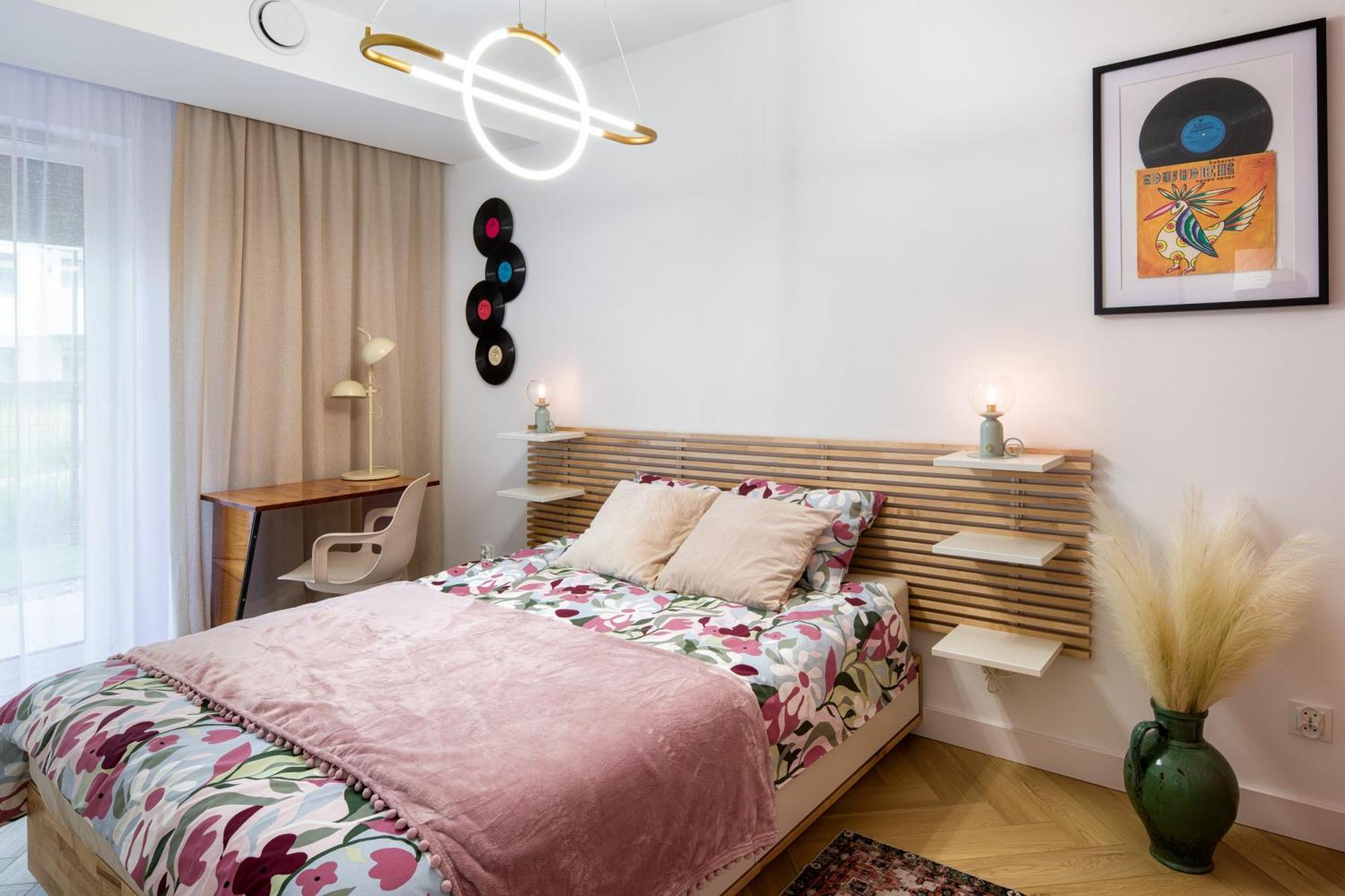 Charming In A Area- Free Parking Apartment *