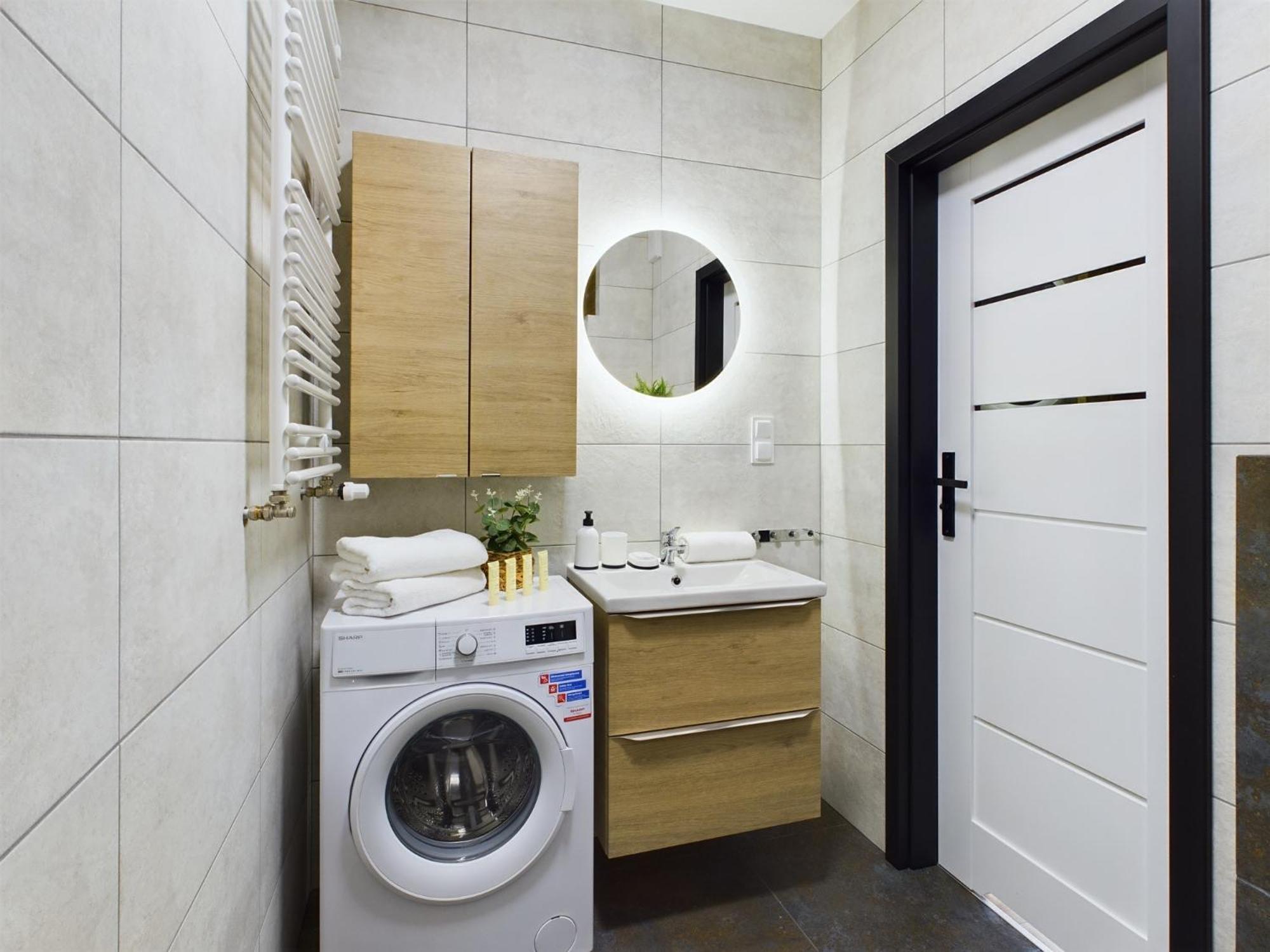 Exceptional With Parking By Renters Cracóvia