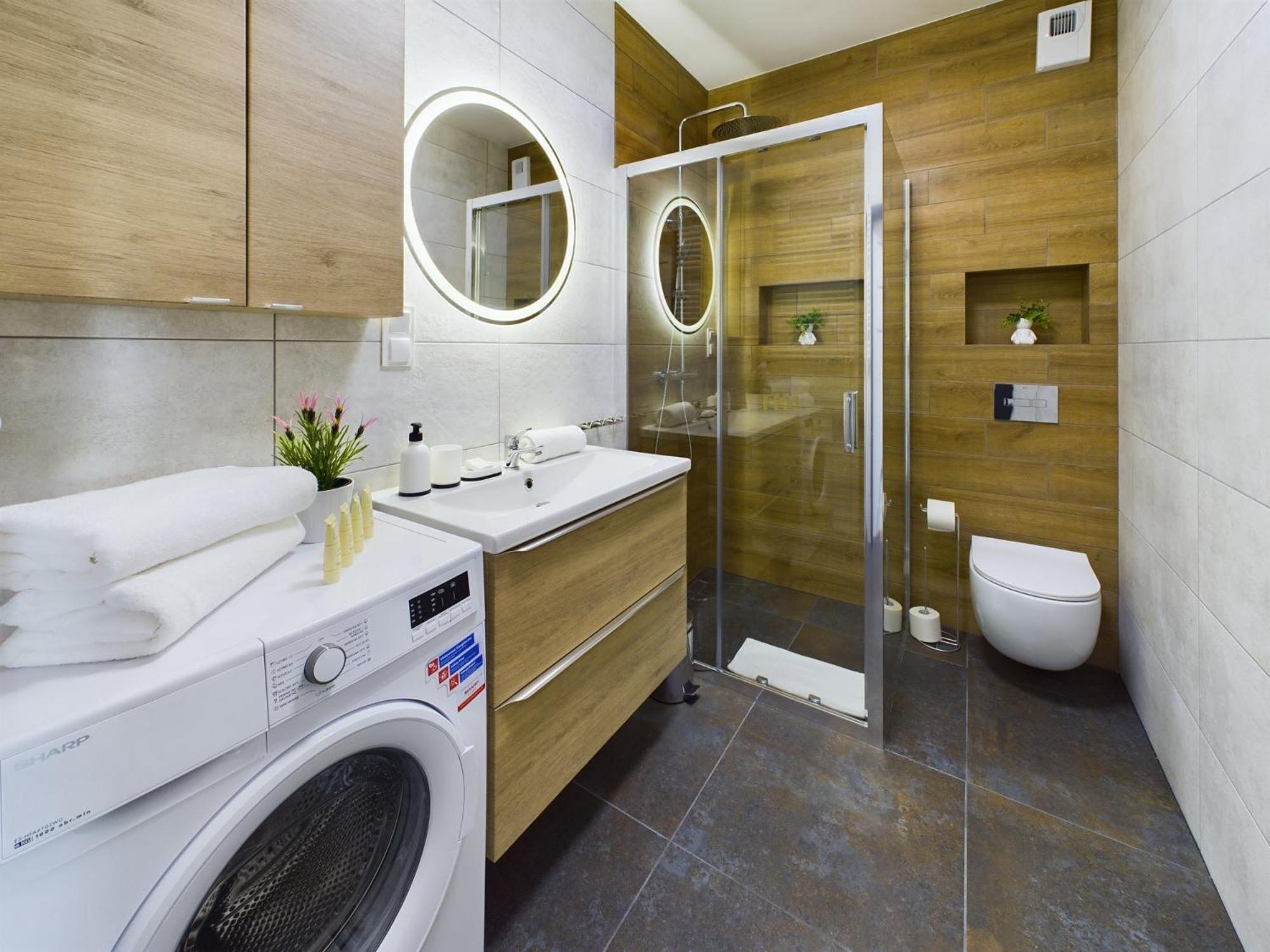 Exceptional With Parking By Renters Apartamento *