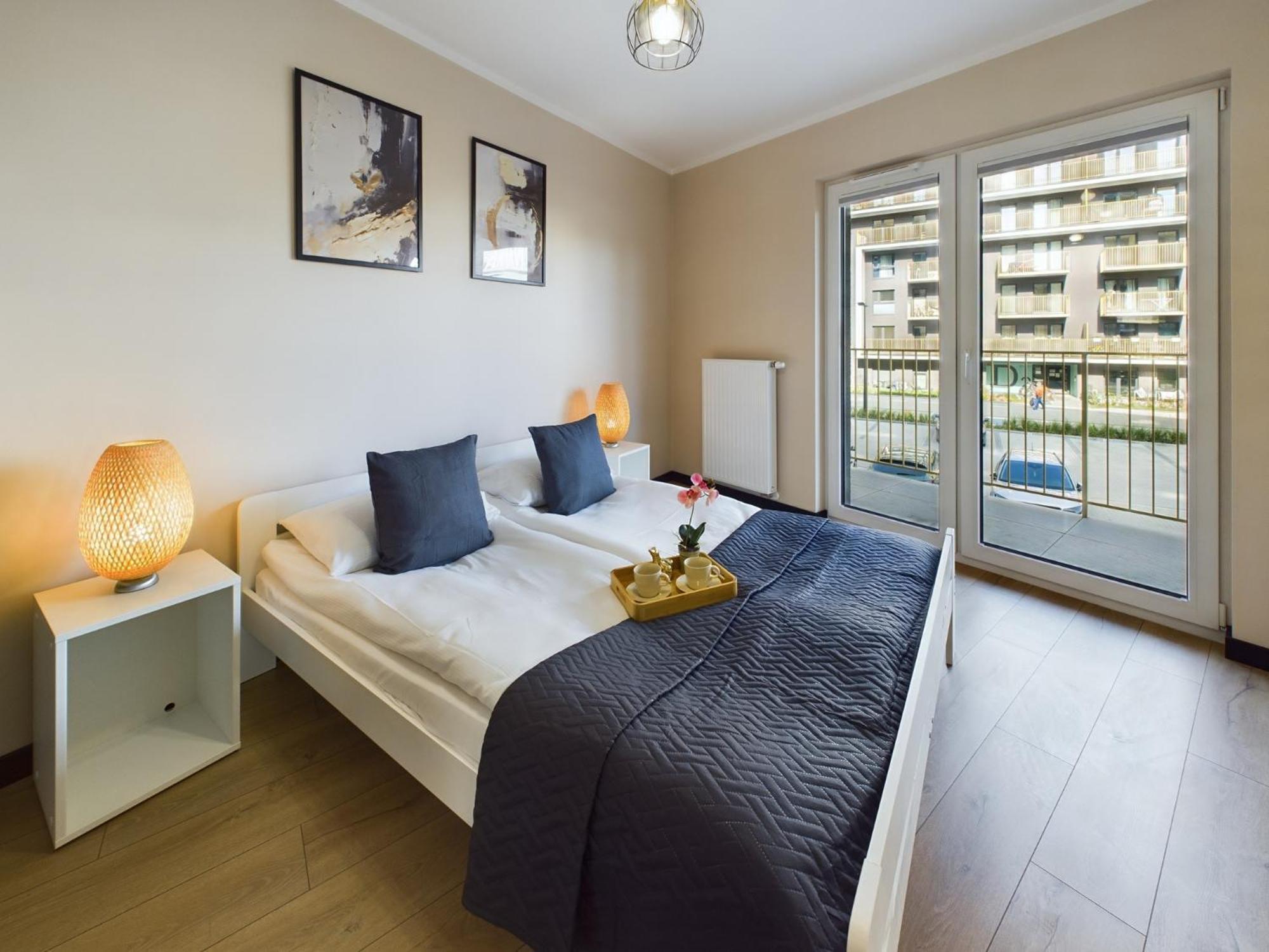 Exceptional With Parking By Renters * Cracóvia