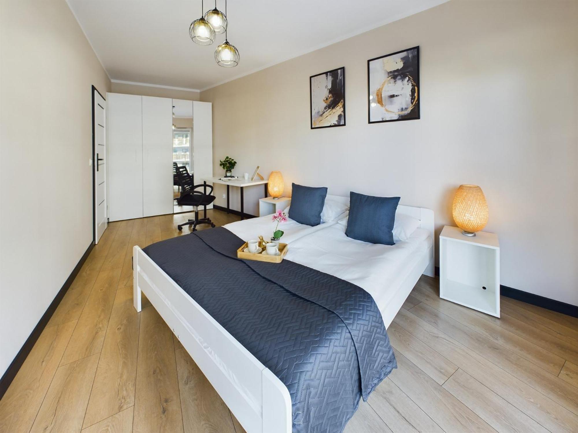 Exceptional With Parking By Renters *