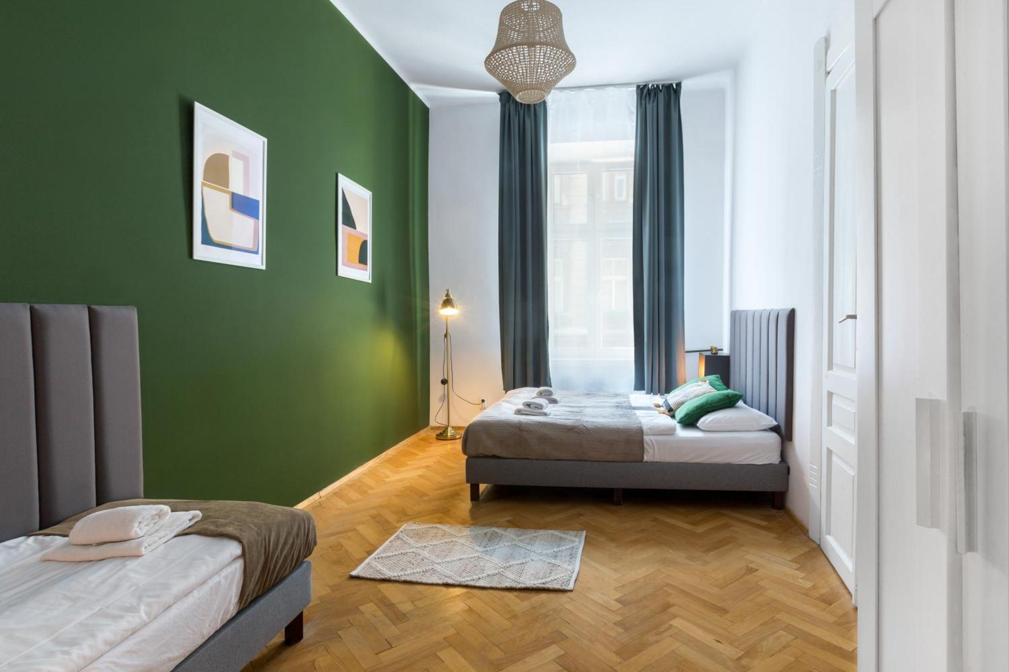 Apartment Staszica 7 *